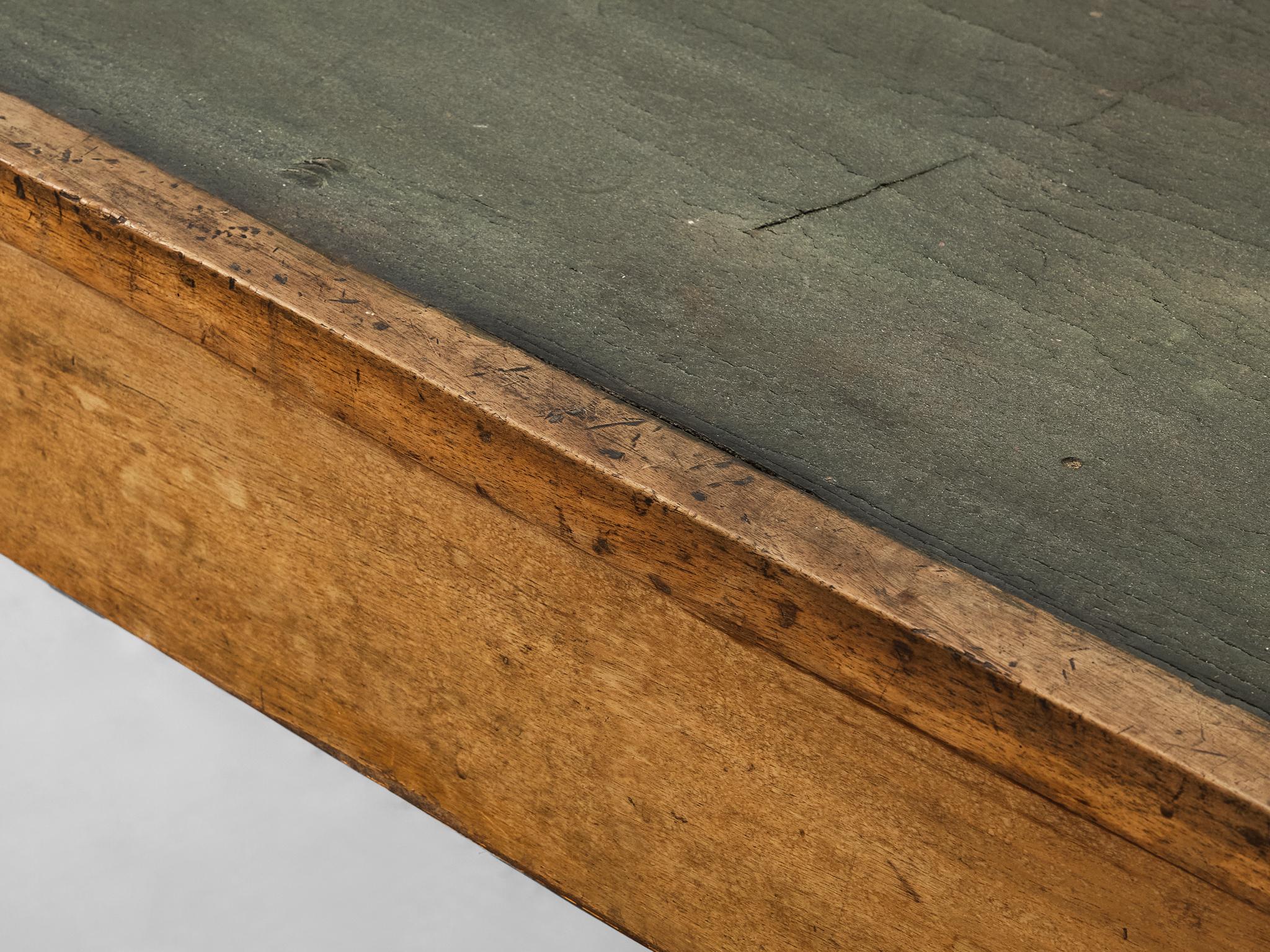 Rationalist 1930s Large Italian Table in Walnut and Linoleum For Sale 4