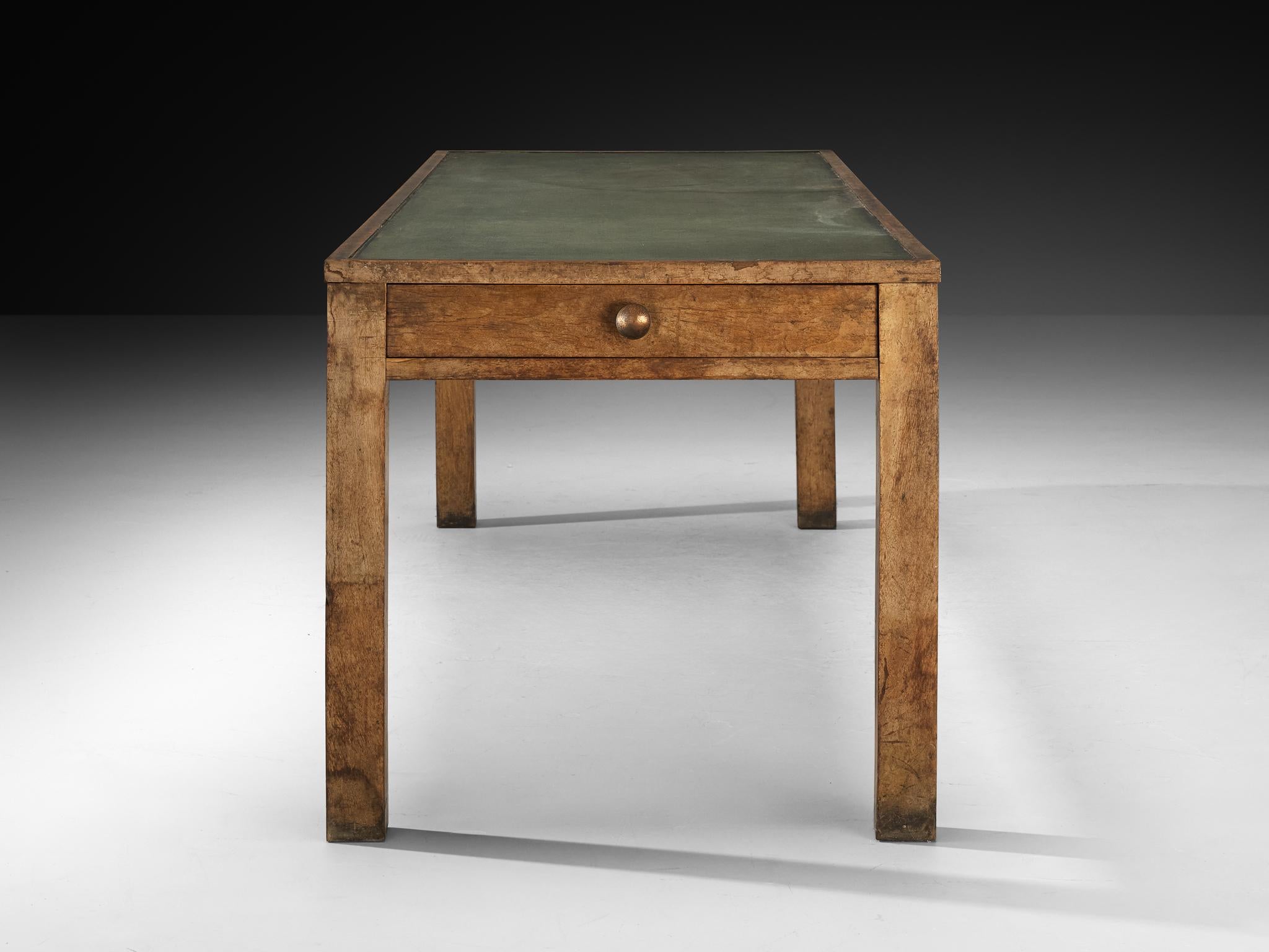 Rationalist 1930s Large Italian Table in Walnut and Linoleum In Good Condition For Sale In Waalwijk, NL