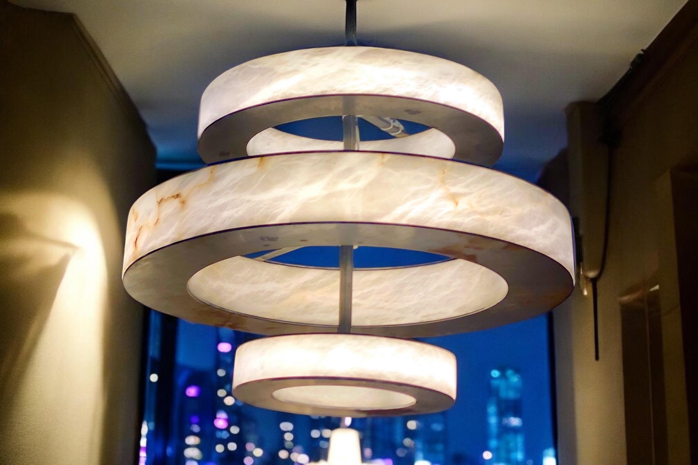 Rationalist Contemporary Italian Alabaster Marble and Iron Chandelier In New Condition For Sale In Rome, IT