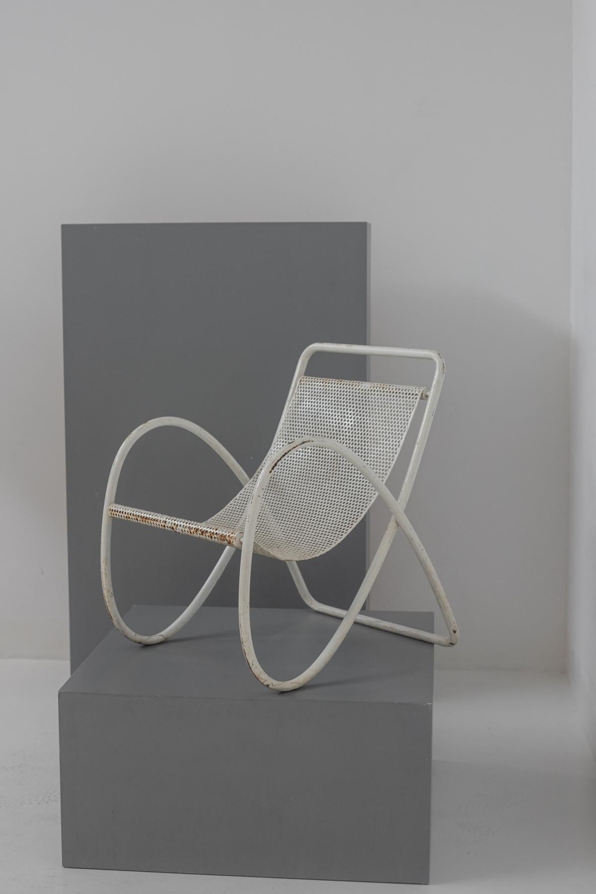 Fer Fauteuil en fer incurvé Rationalist en vente