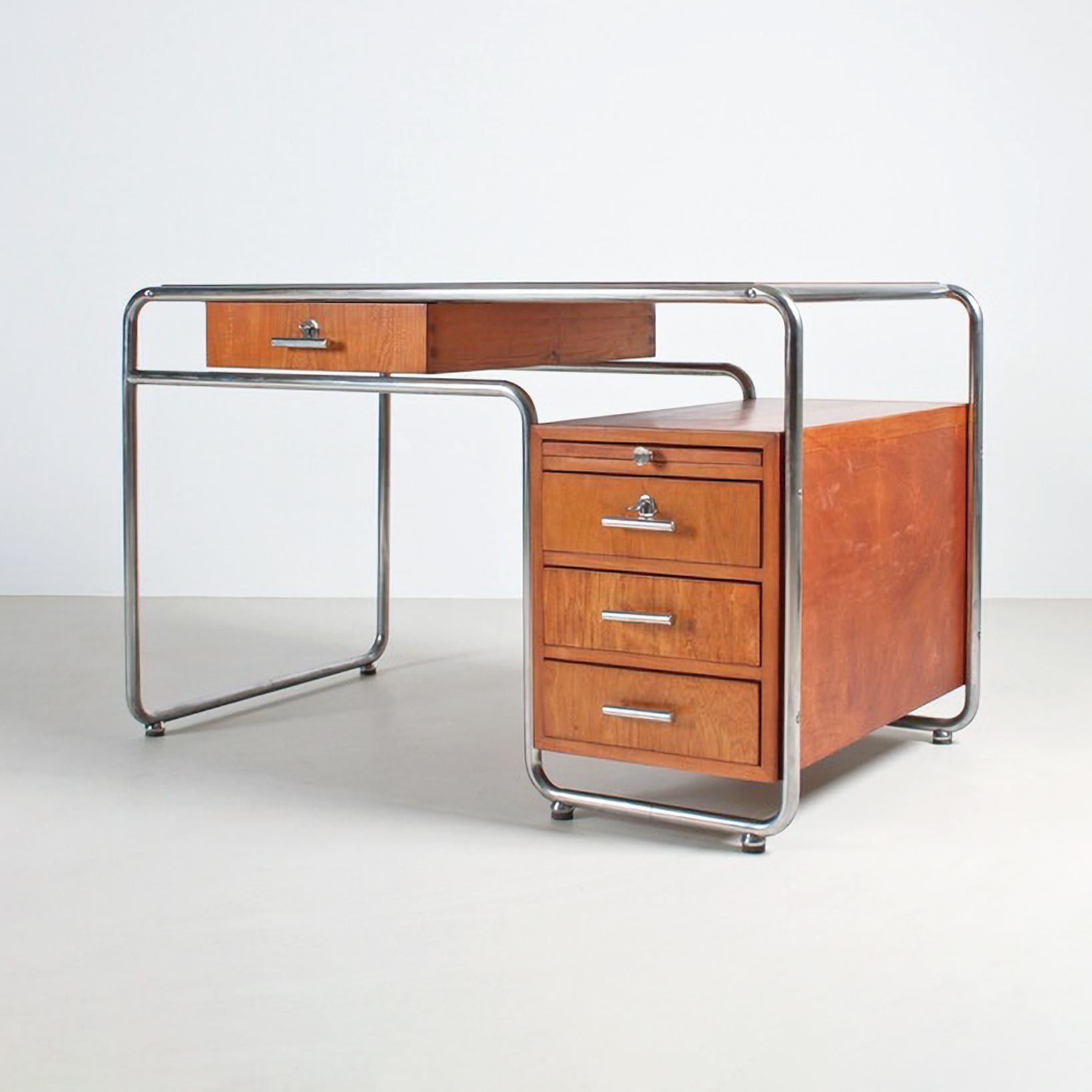 Modern Rationalist Desk Made Of Chrome Plated Steel And Stained Wood, Italy, c. 1930 For Sale