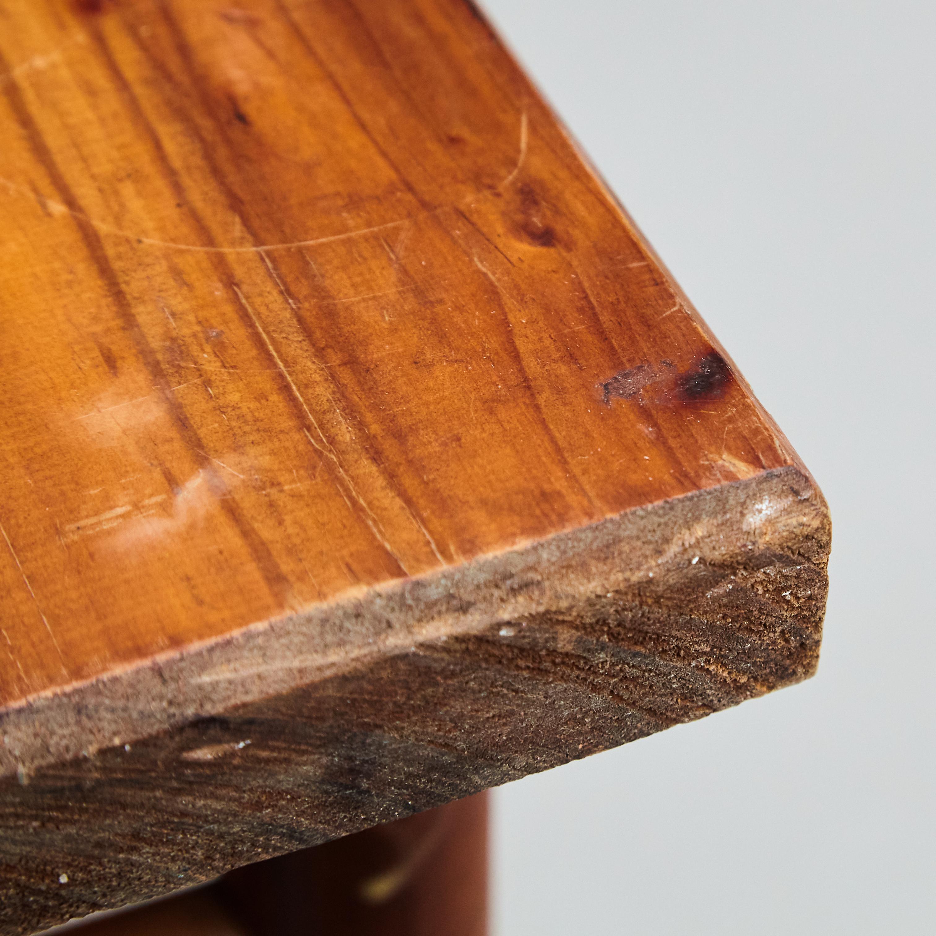 Banco de madera francés racionalista moderno de mediados de siglo, hacia 1960 en venta 7