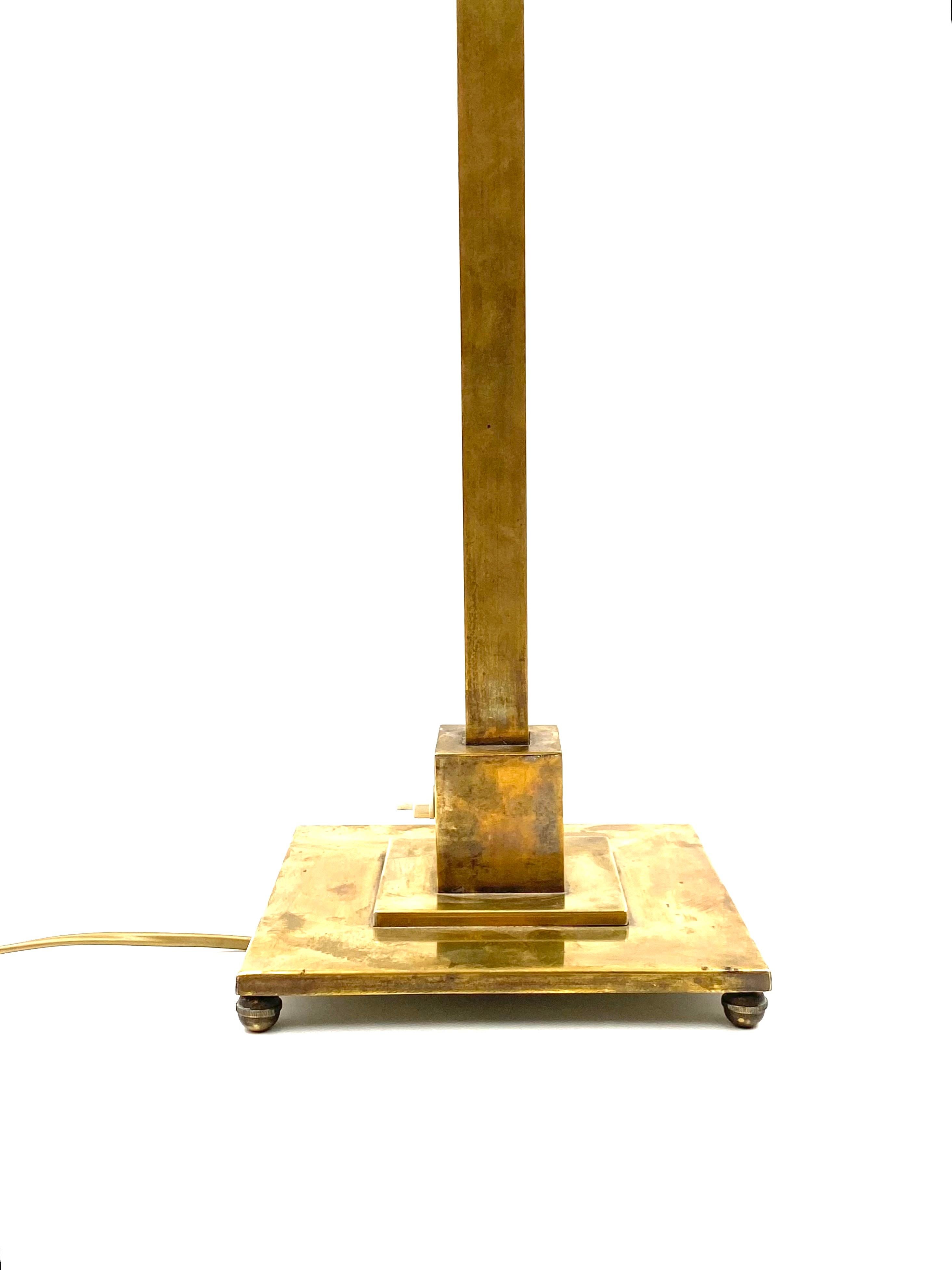 Rationalist monumental brass table lamp, Officine A. Boffelli Milan Italy 1935 For Sale 6