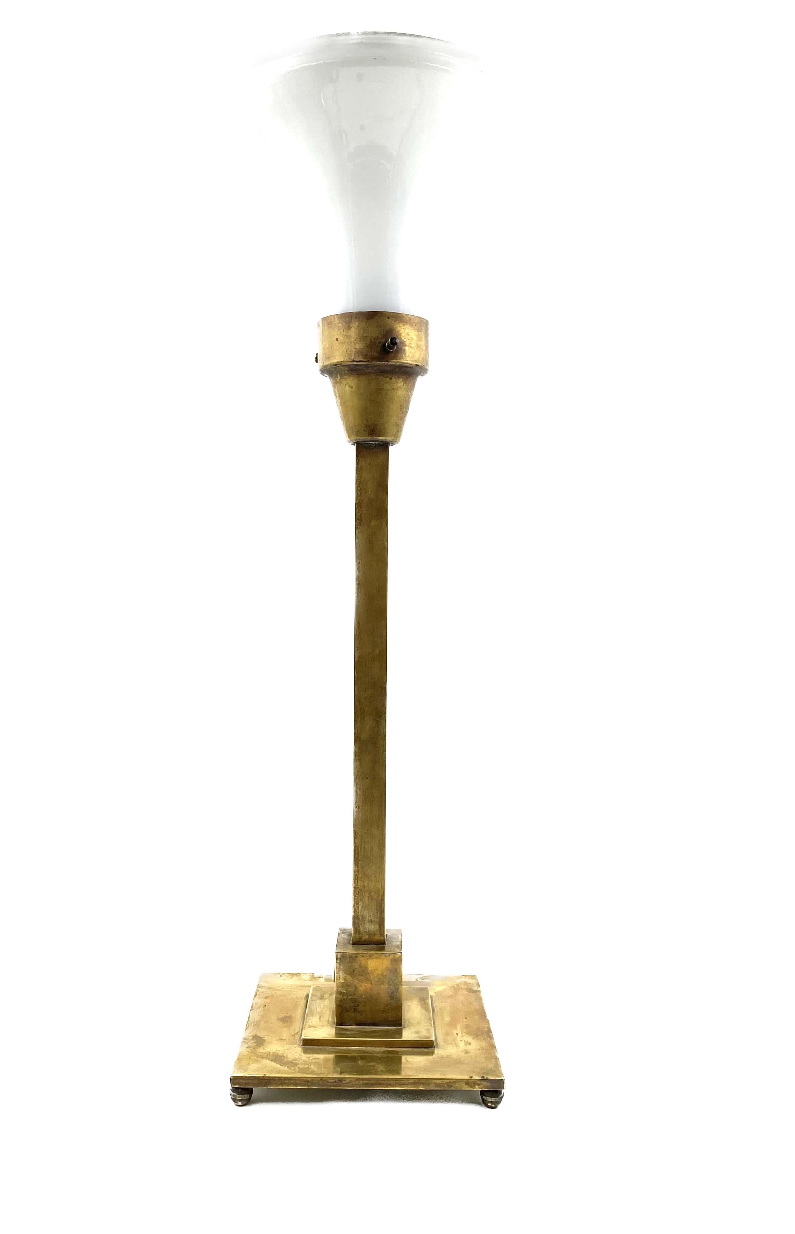 Rationalist monumental brass table lamp, Officine A. Boffelli Milan Italy 1935 For Sale 11