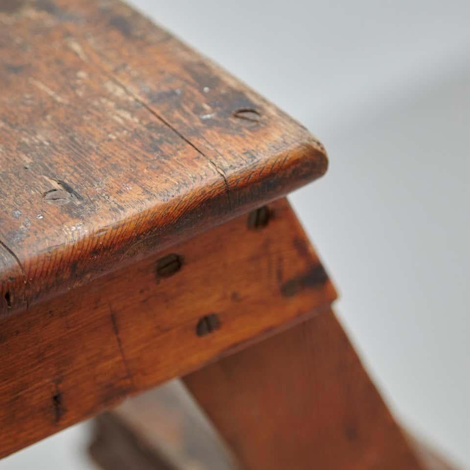 Escalera racionalista de madera, hacia 1940 mediados del siglo XX