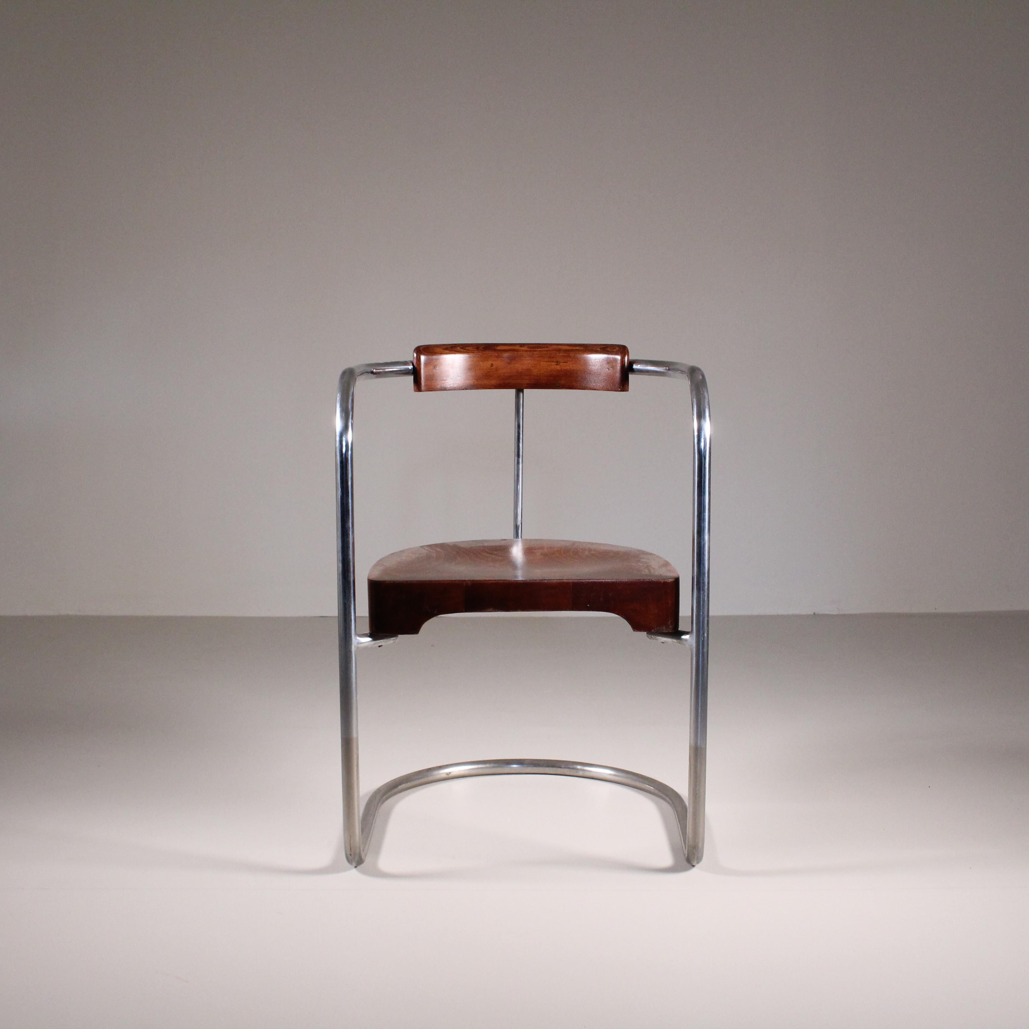 Rationalist style chair, 1940 circa In Good Condition For Sale In Milano, Lombardia