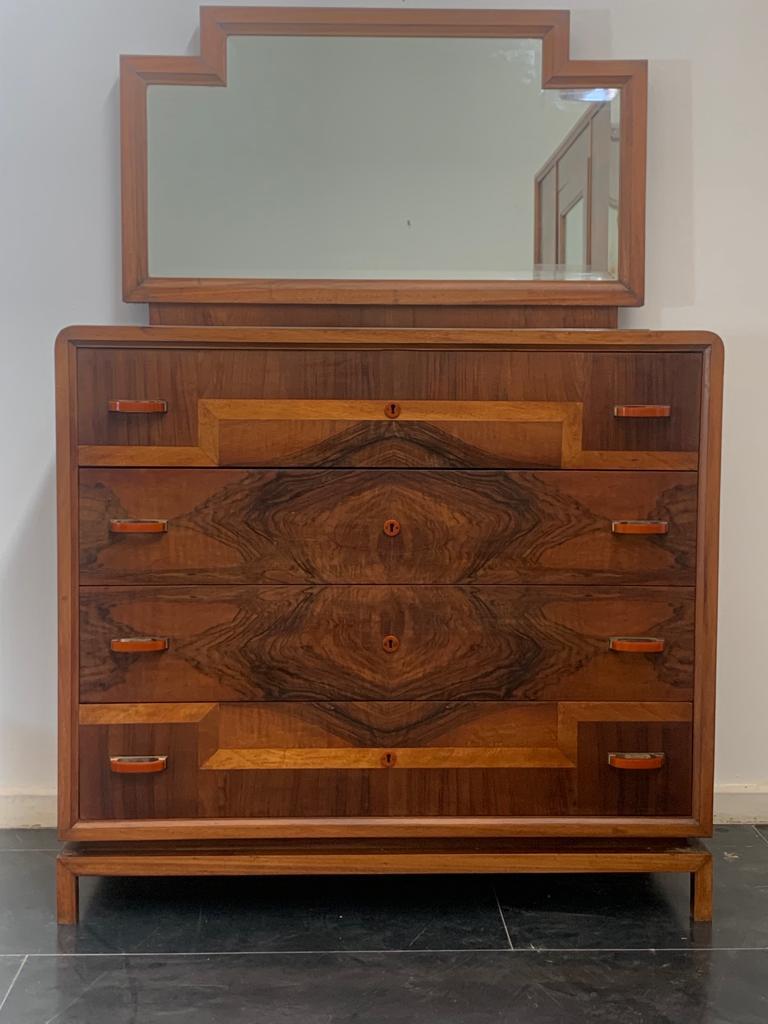 1930s chest of drawers