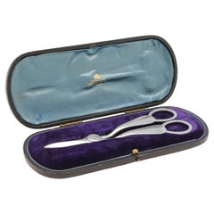 Rattail - Sterling Silver Pair of Grape Shears in Original Box, Sheffield 1911