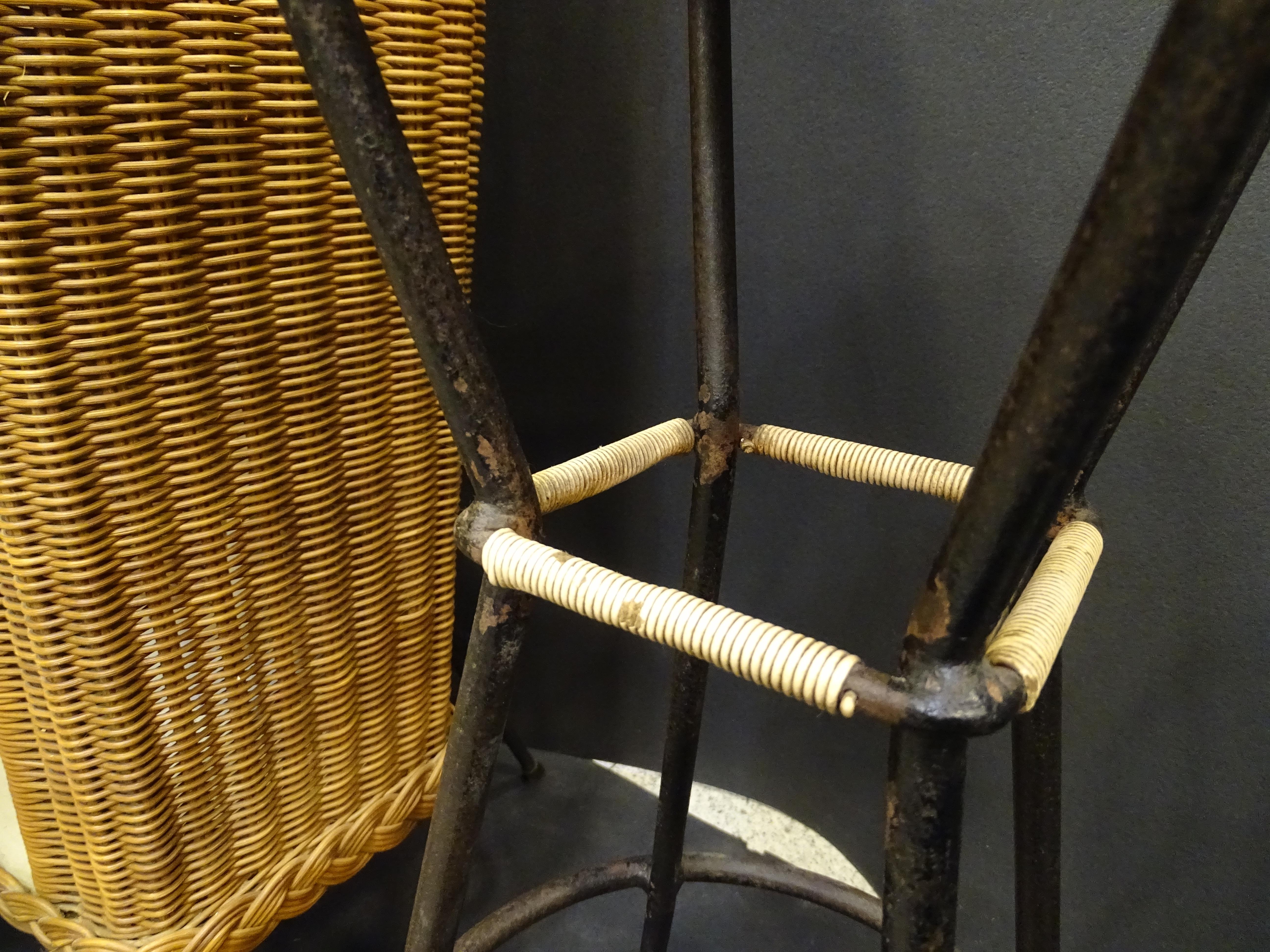 Rattan 60s Italian Corner Dry Bar with a Stool 2