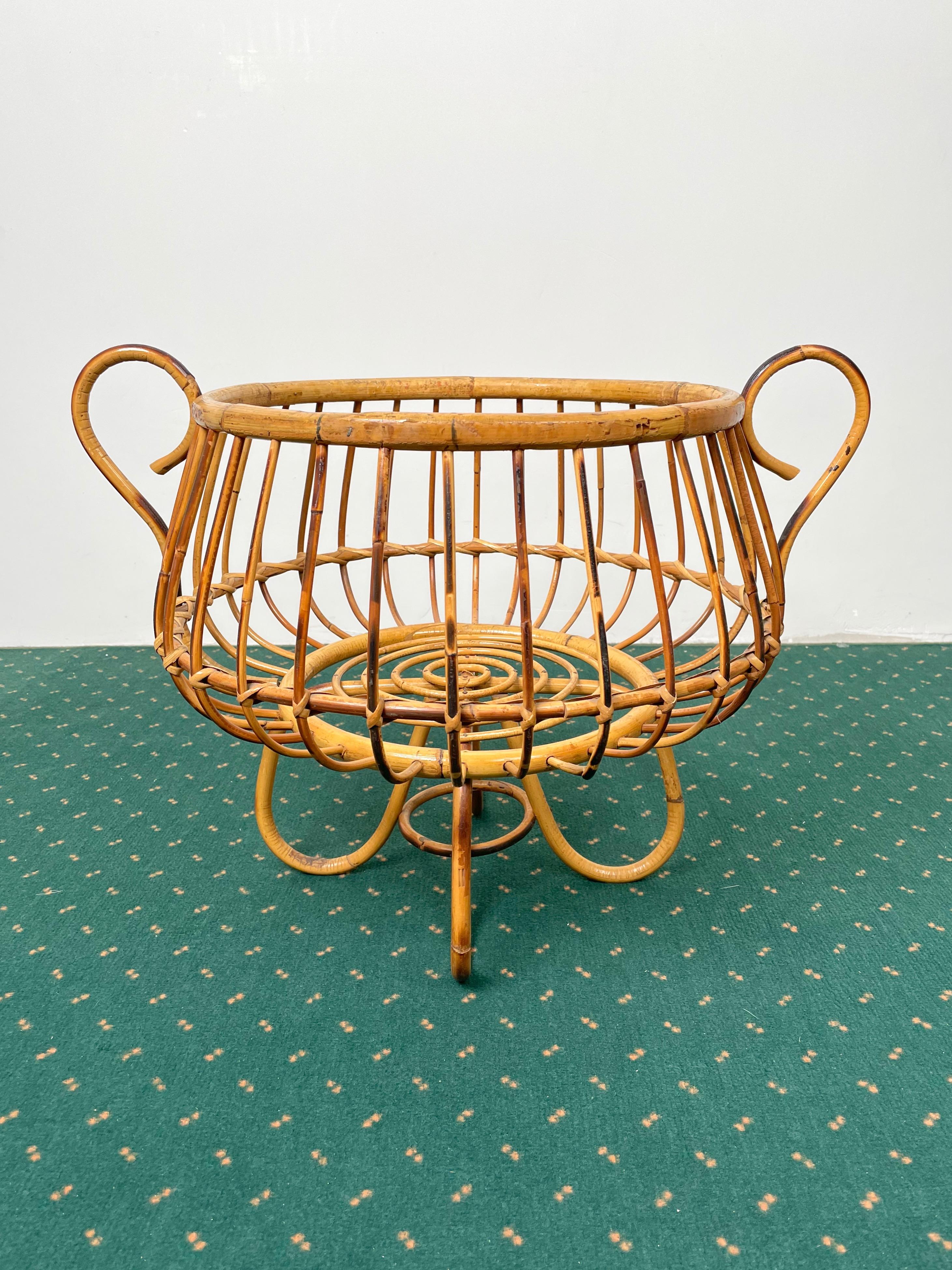 Rattan and Bamboo Basket, Italy, 1960s For Sale 1