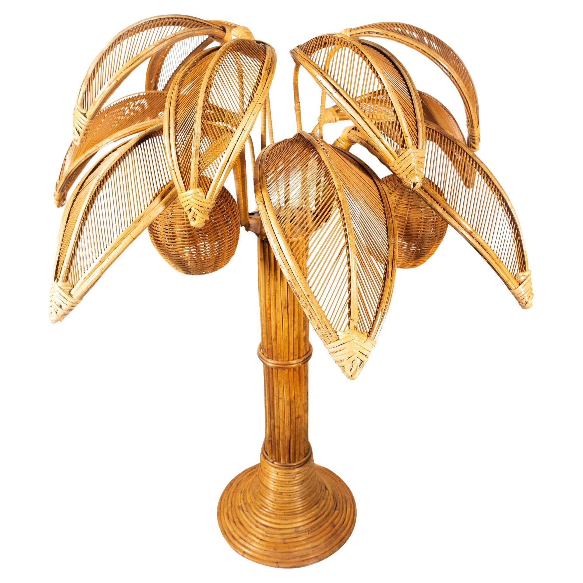 Lampe de table palmier en rotin et bambou dans le style de Mario Lopez Torres en vente