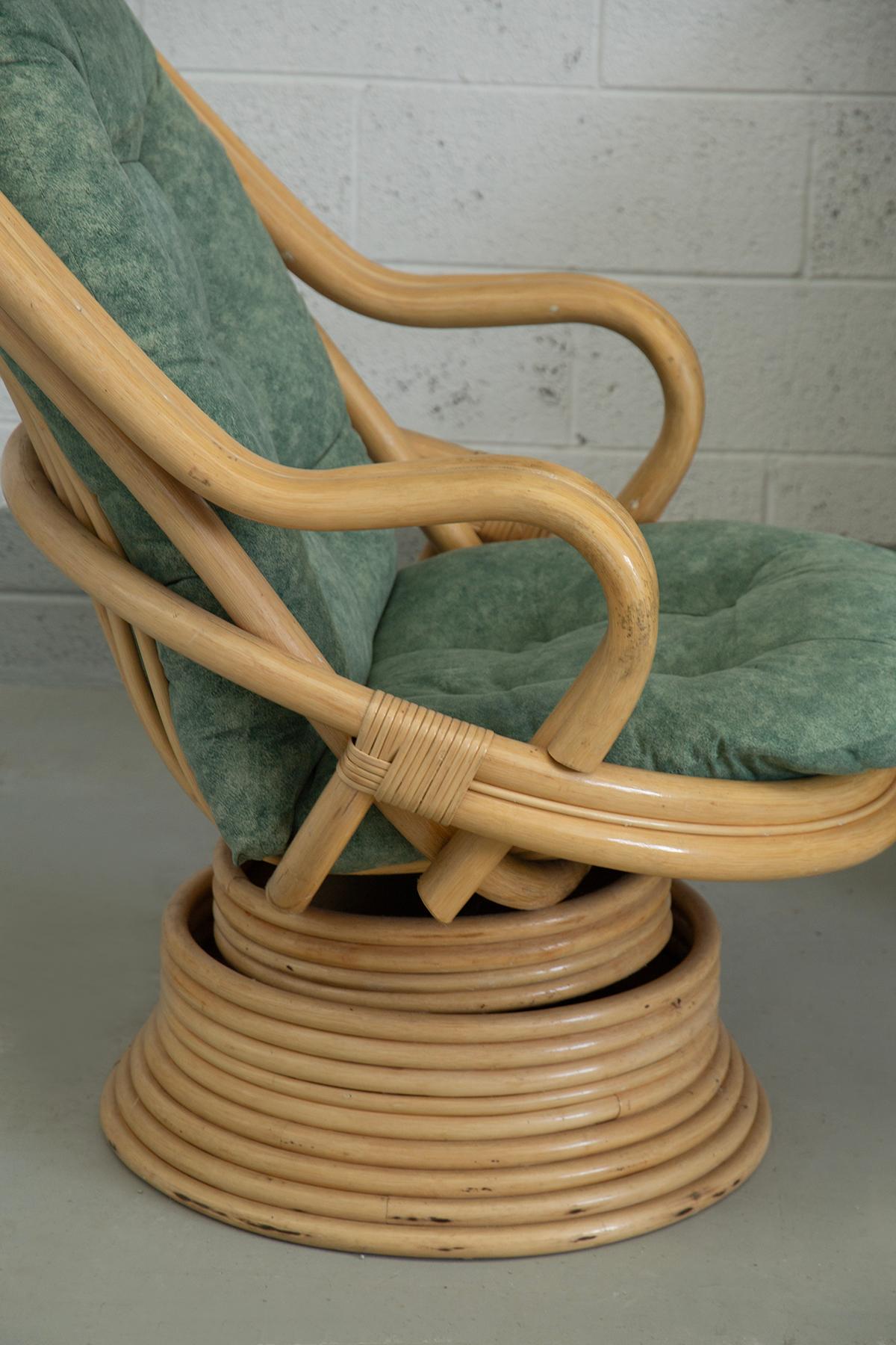 Sillones balancín de ratán y bambú atribuidos a Axel Enthoven en venta 3