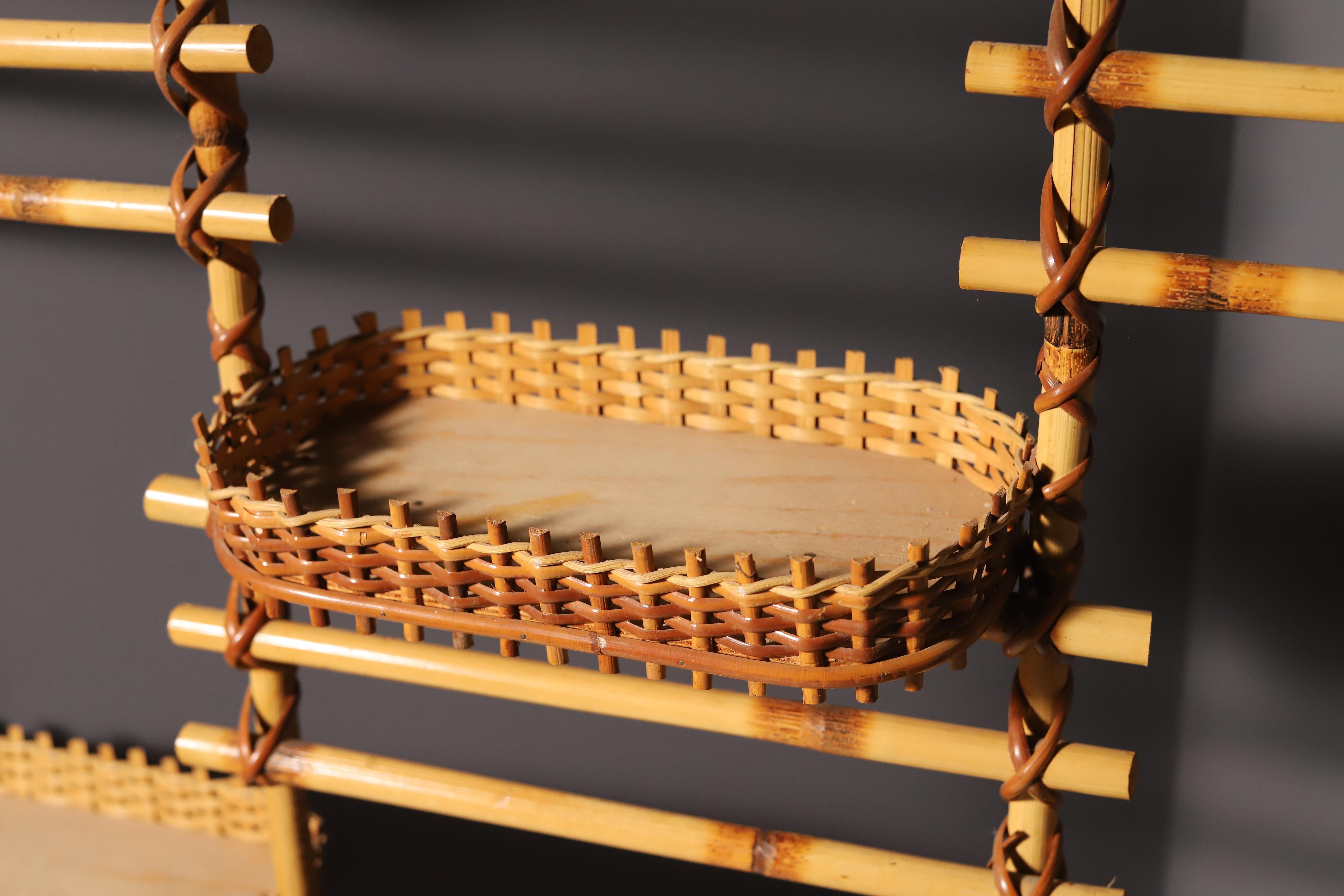 Rattan Divisorio in rattan e bambù con inserti in Sunbrust, Cecoslovacchia, 1960 in vendita