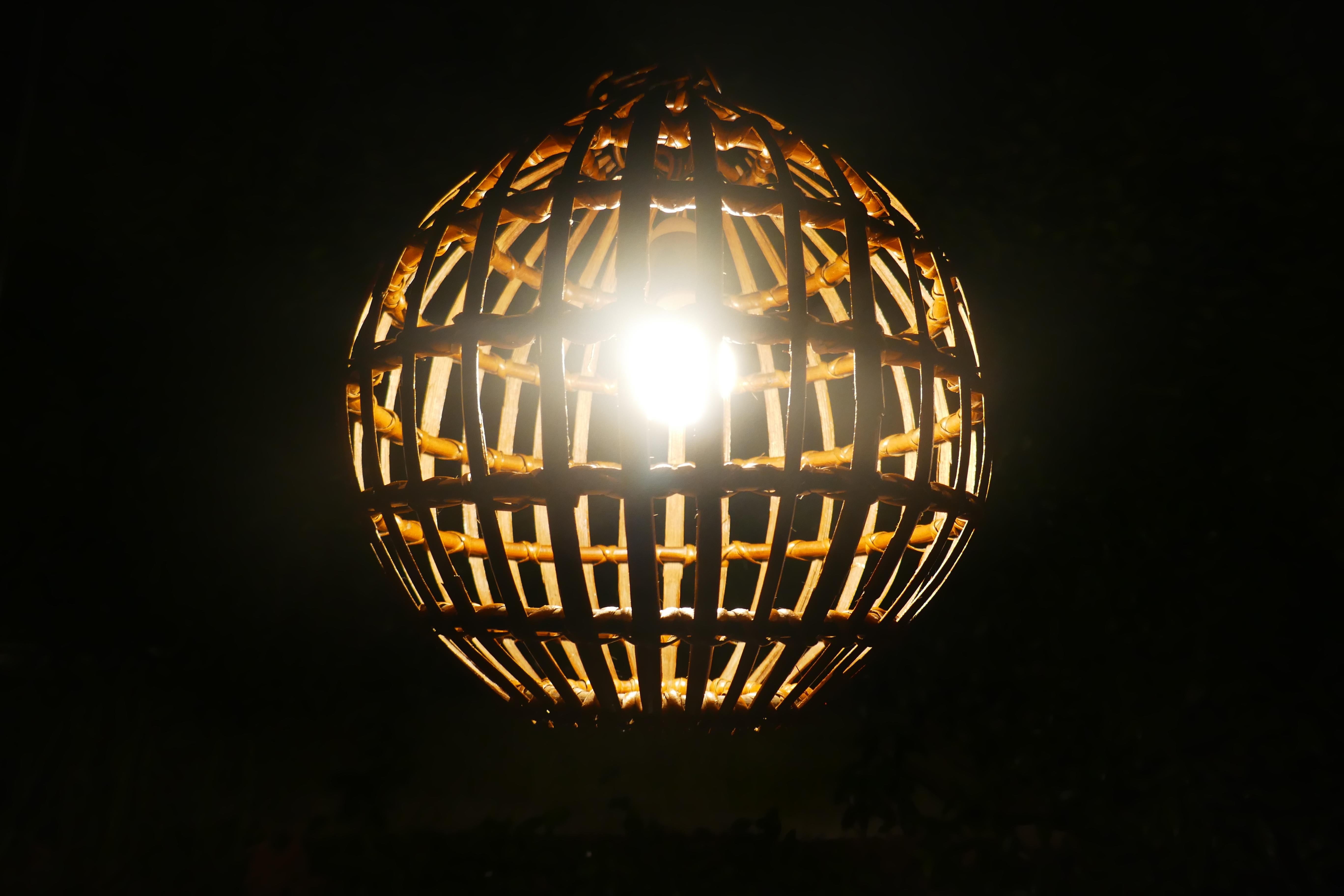 Rattan and bambù pendant / lantern lamp in vendita 3