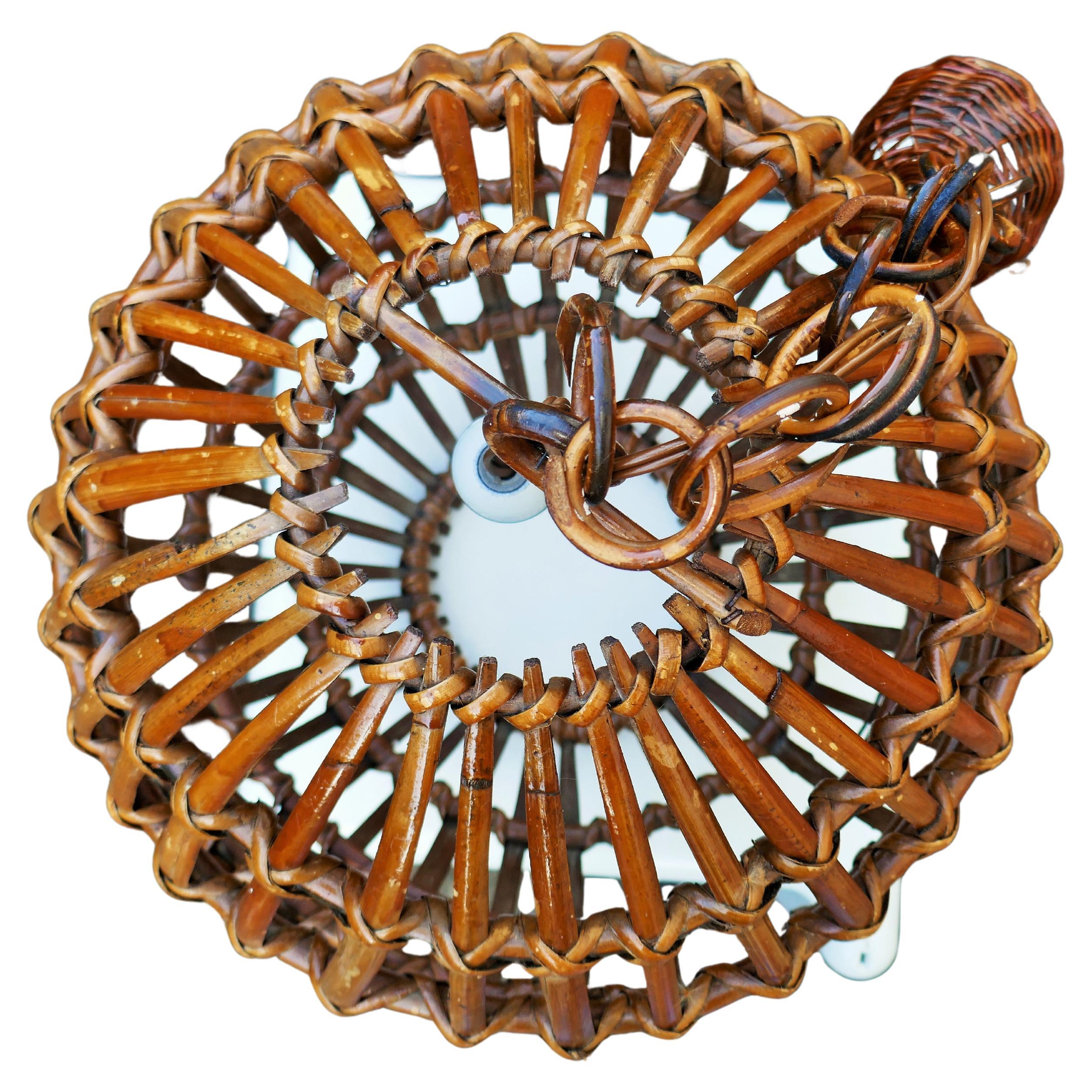Mid-20th Century Rattan and bambù pendant / lantern lamp in vendita