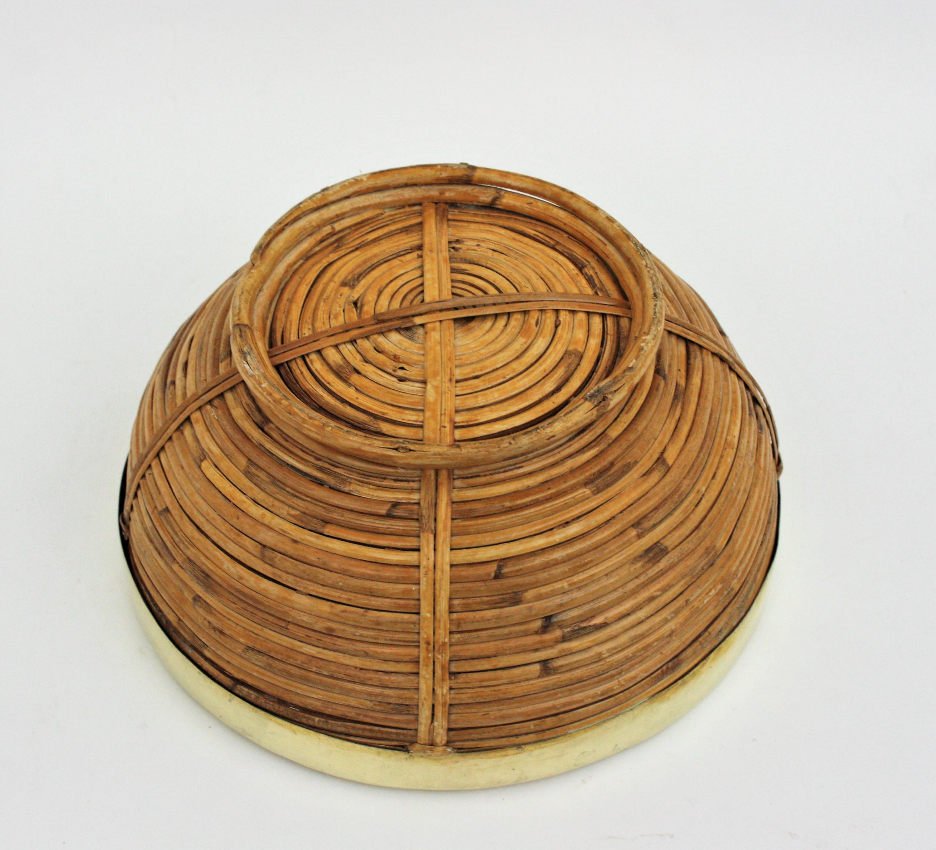 Rattan and Brass Basket Centerpiece Bowl, Italy, 1970s For Sale 3