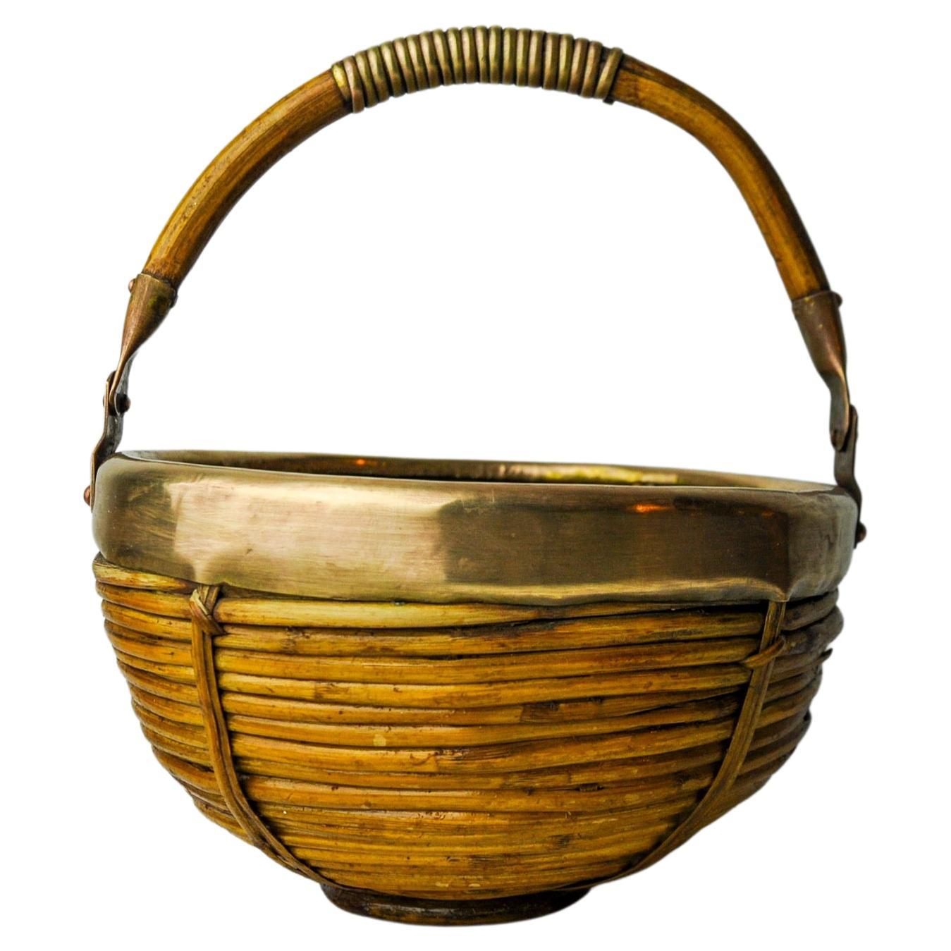 Rattan and brass basket, Italy, 1970 For Sale