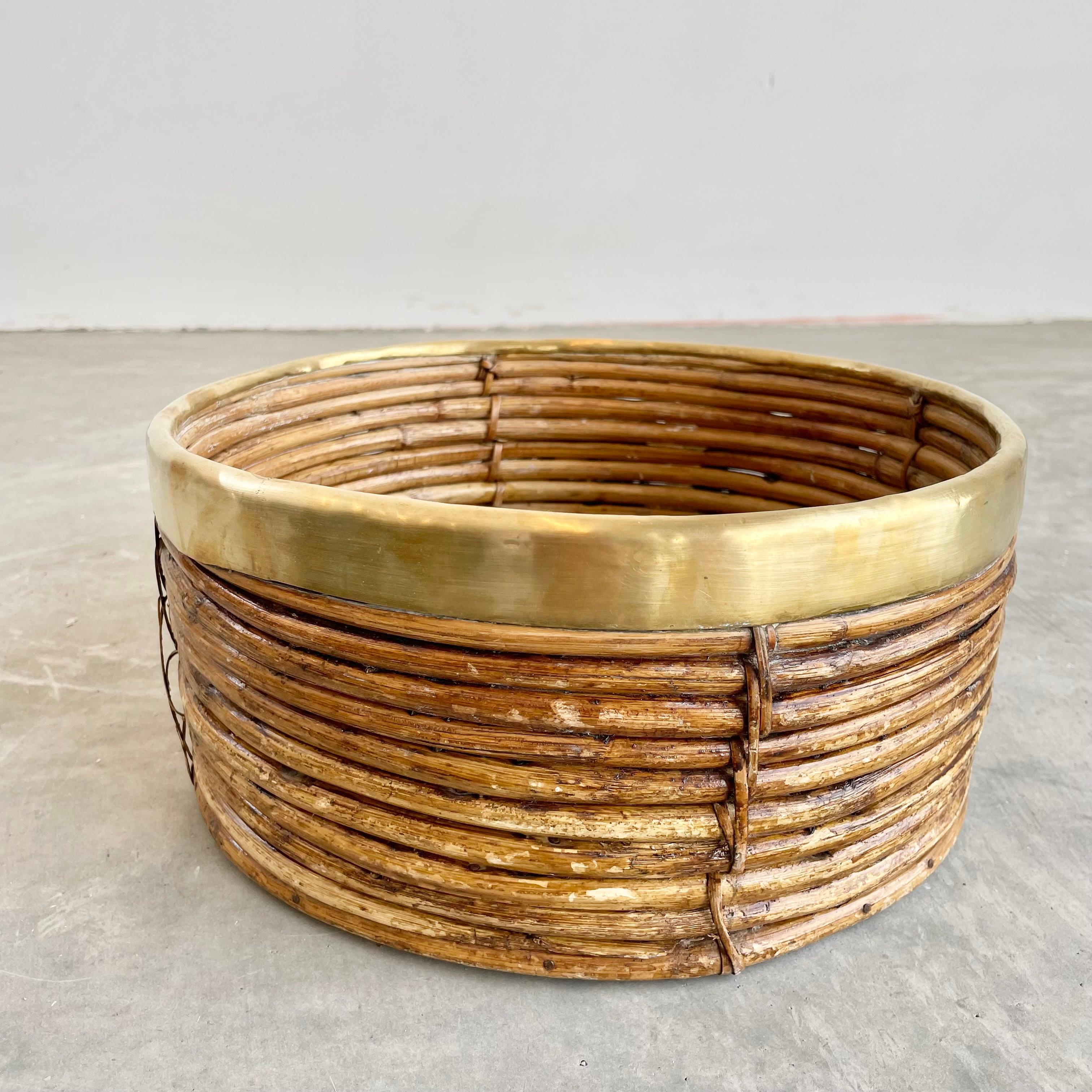 Mid-20th Century Rattan and Brass Bowl in the Style of Gabriella Crespi, 1960s Italy For Sale