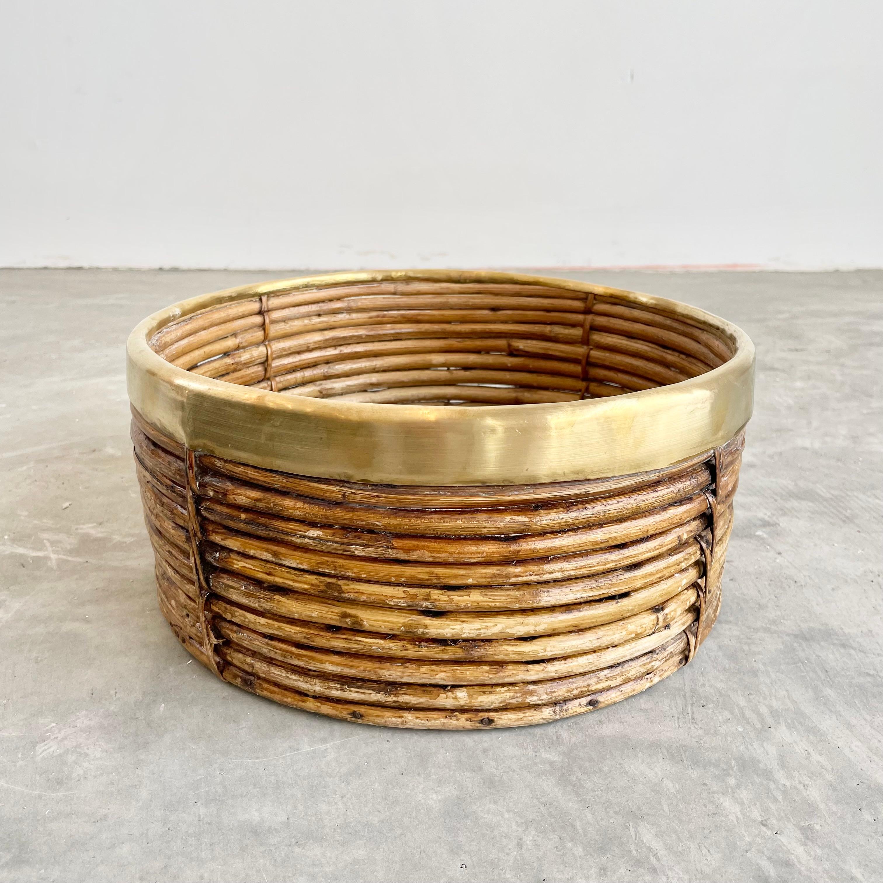 Rattan and Brass Bowl in the Style of Gabriella Crespi, 1960s Italy For Sale 2