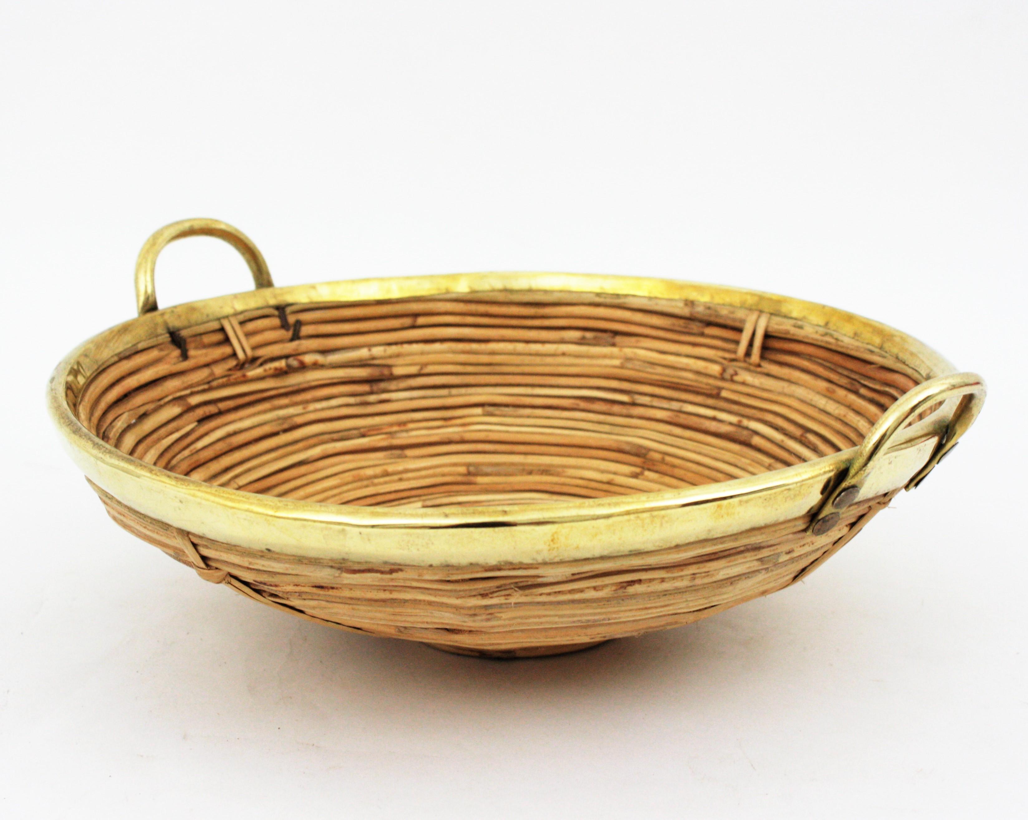 Rattan and Brass Italian Centerpiece Basket with Handles, 1970s For Sale 7