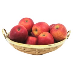 Cestino da centrotavola italiano in rattan e ottone con manici, anni '70