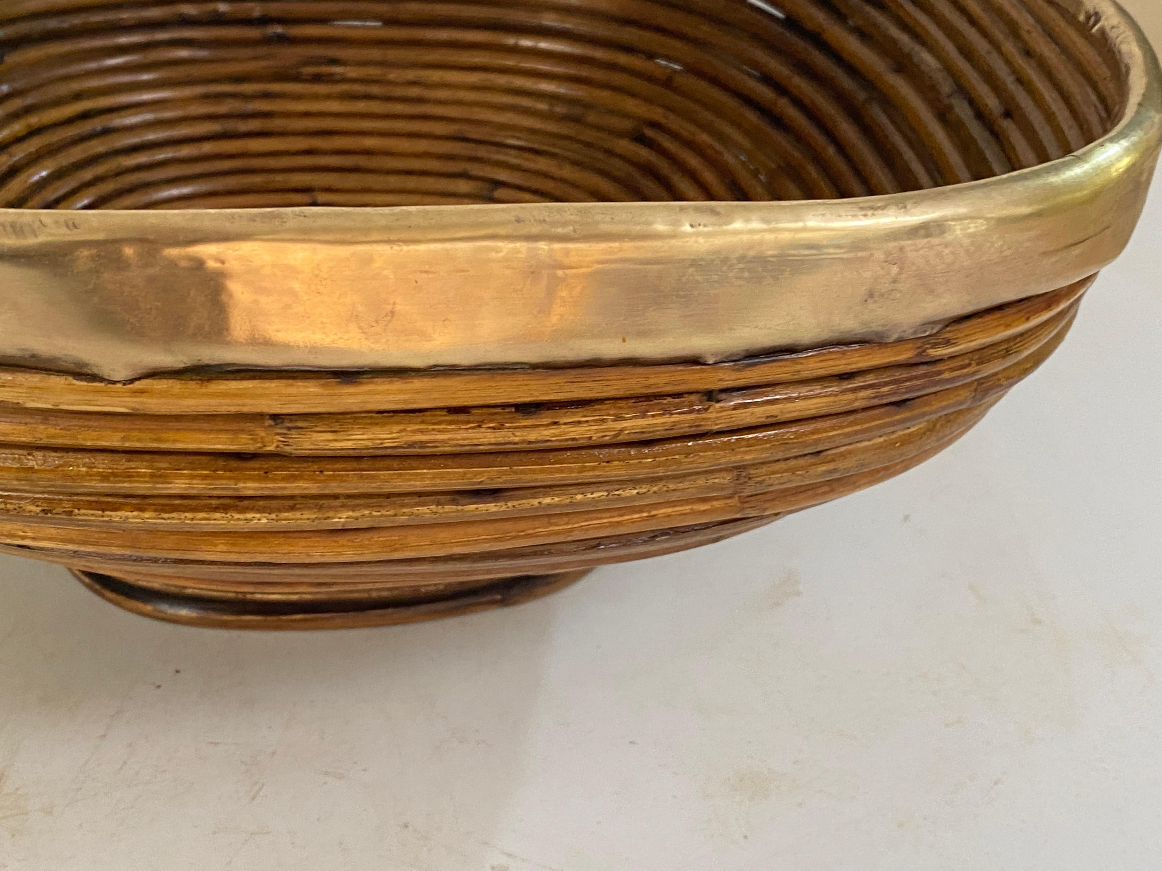 Rattan and Brass Italian Large Basket Bowl Centerpiece, 1970s Crespi Style For Sale 7