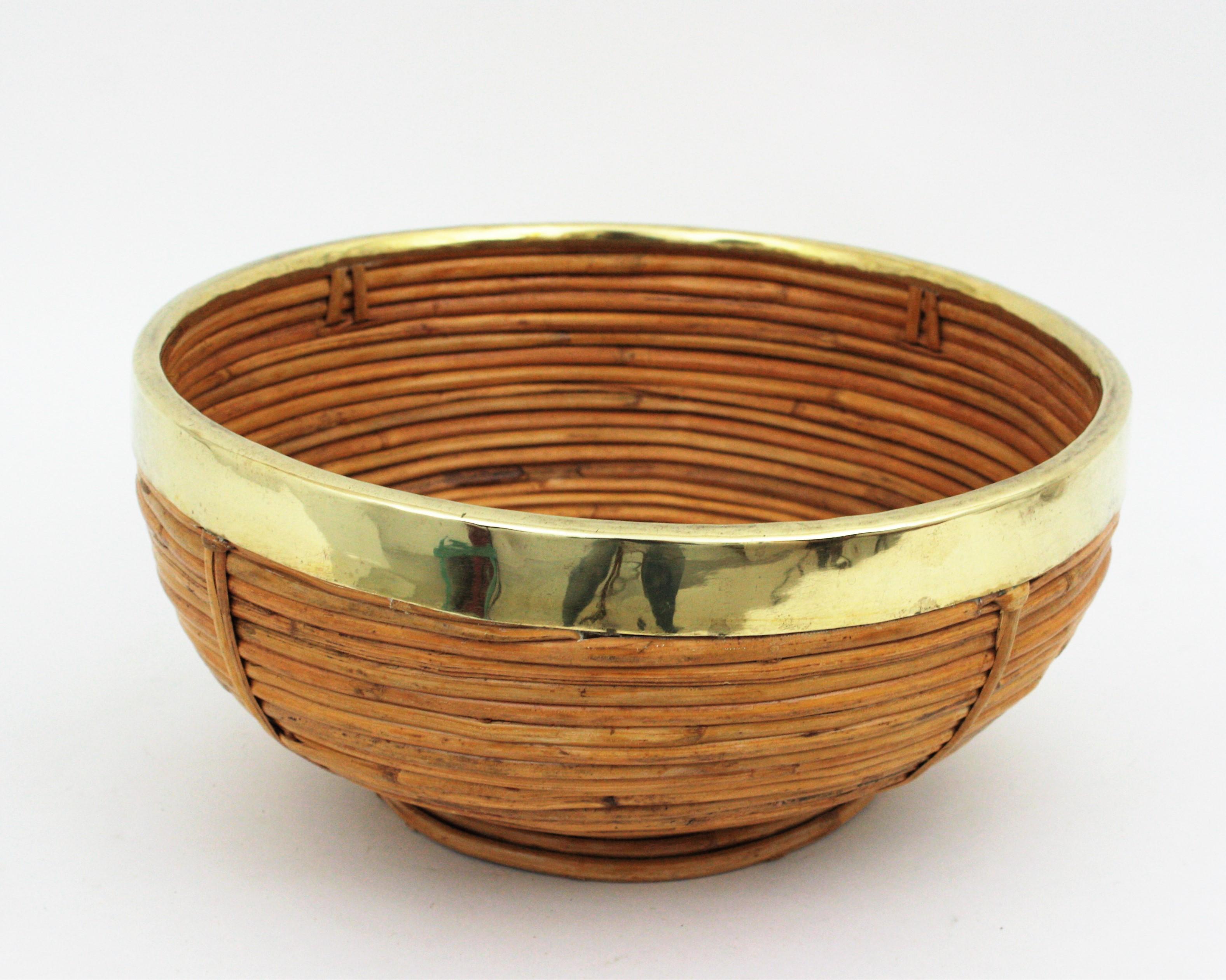 Rattan and Brass Italian Large Basket Bowl Centerpiece, 1970s For Sale 6