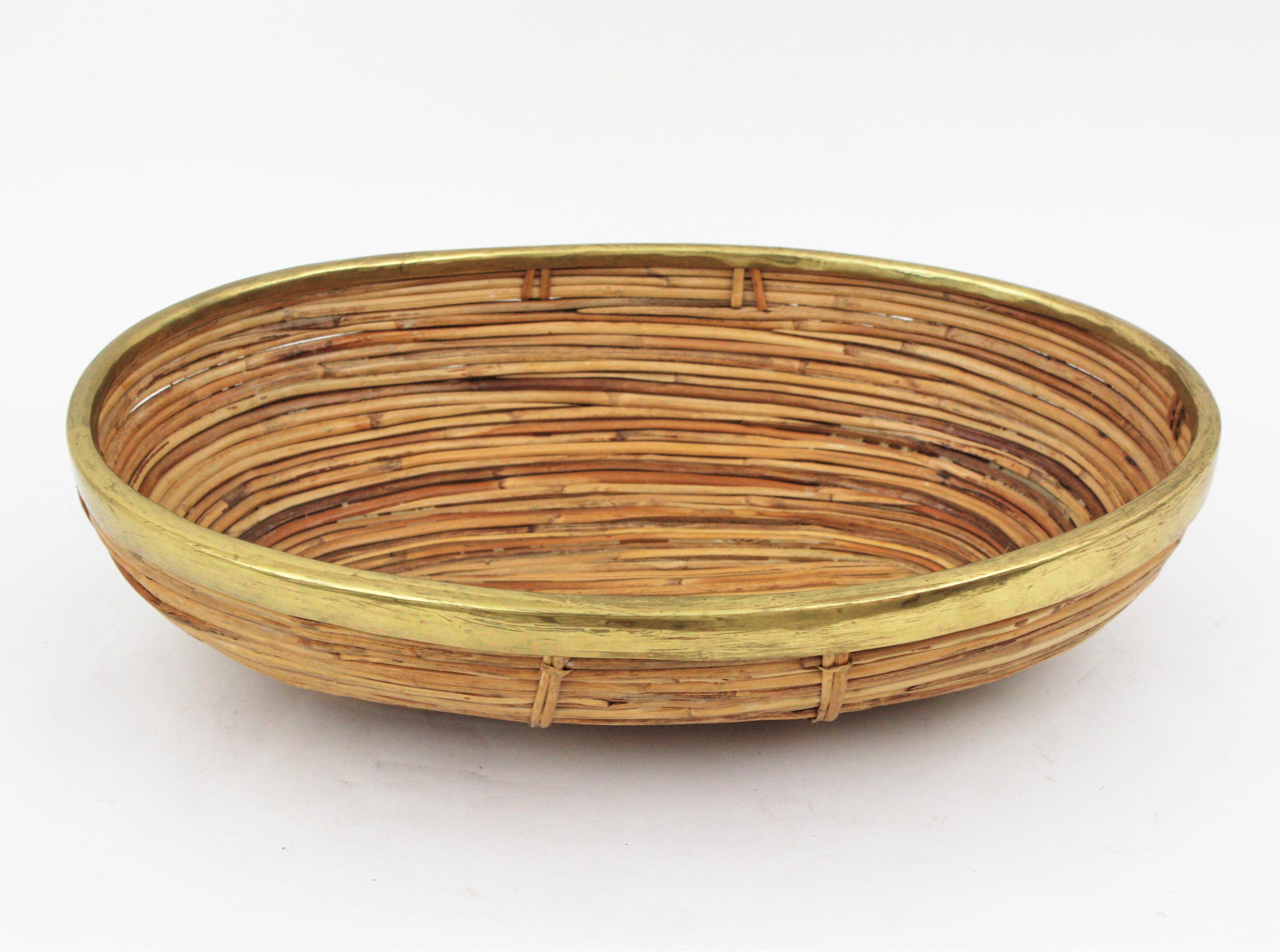 Rattan and Brass Italian Large Oval Basket Centerpiece Bowl, 1970s For Sale 5