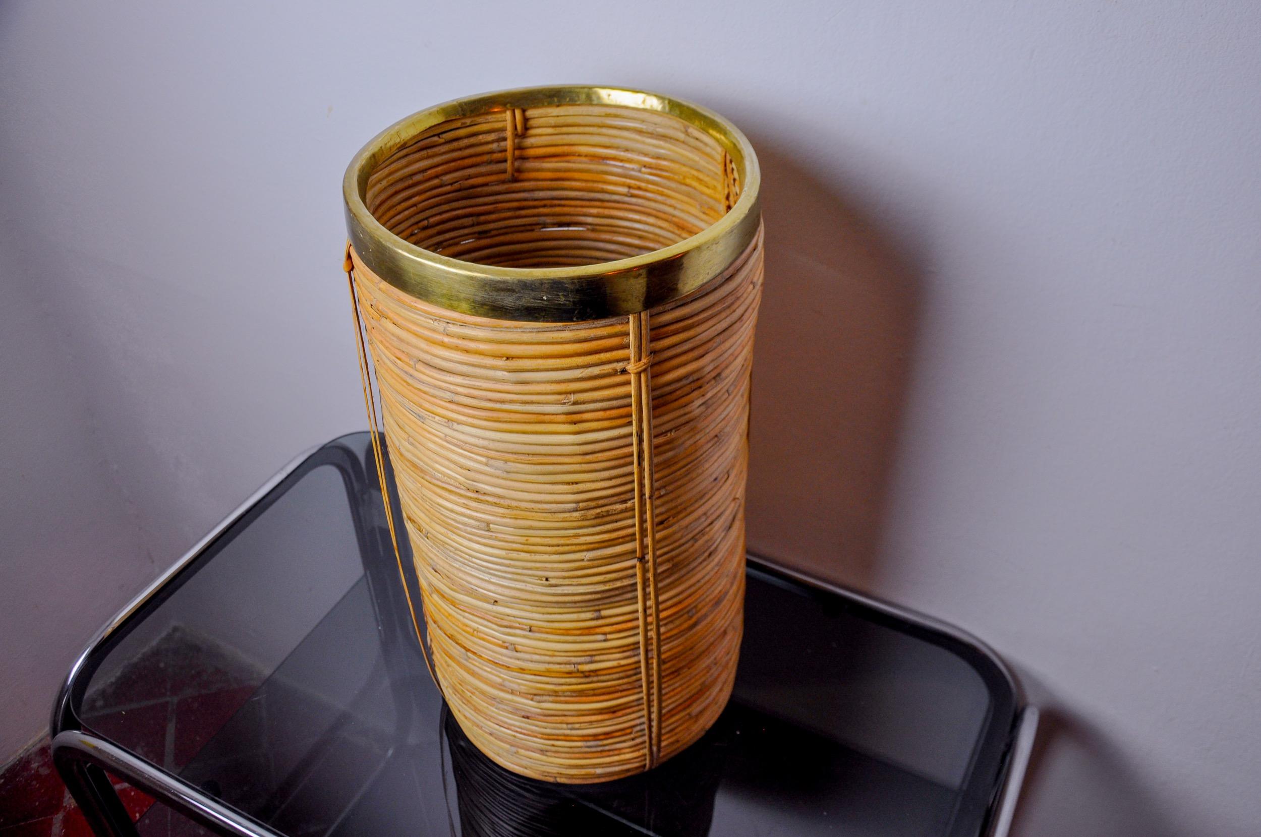 Italian Rattan and brass umbrella stand, Italy, 1970 For Sale