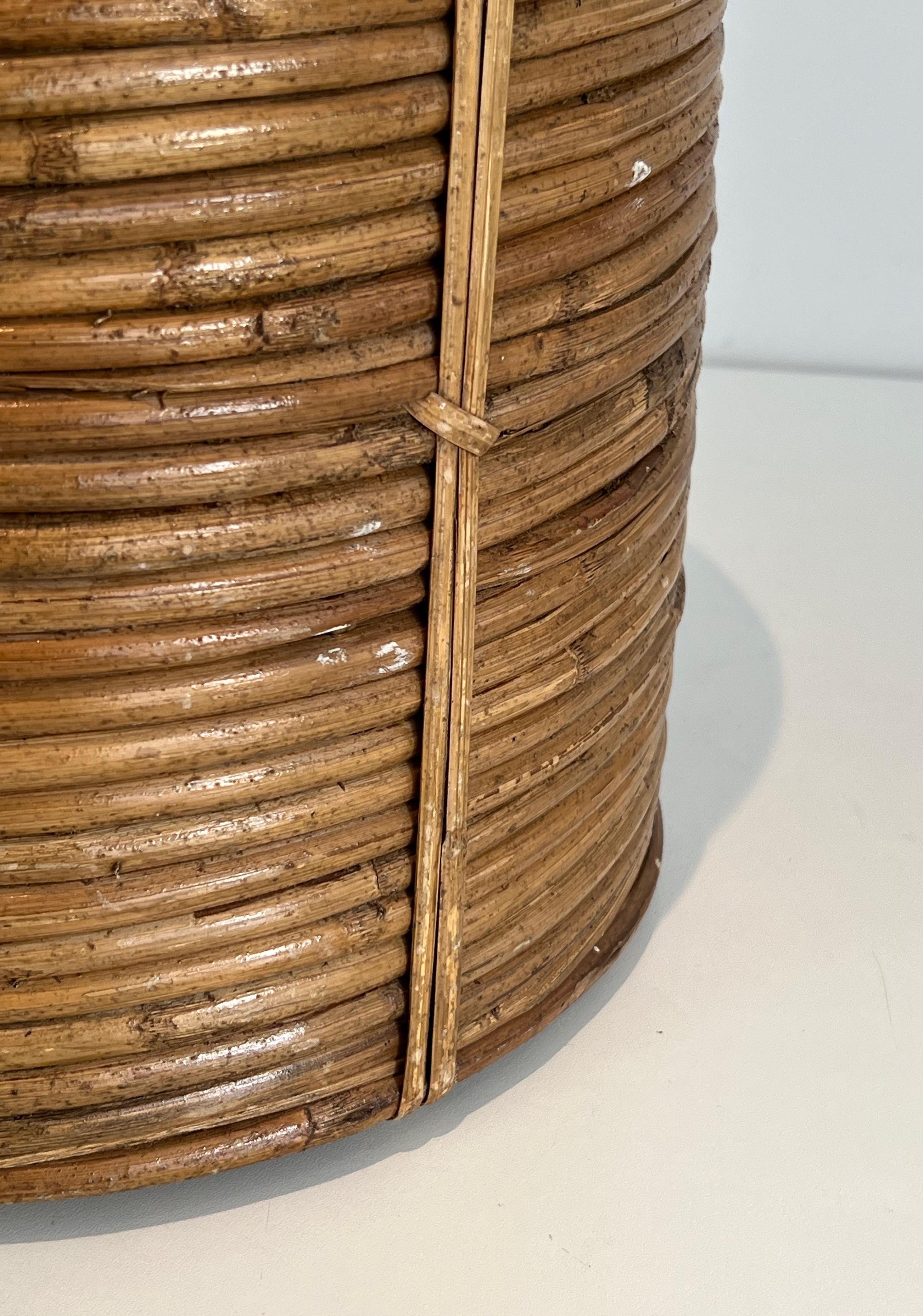 Cestino in rattan e ottone 1