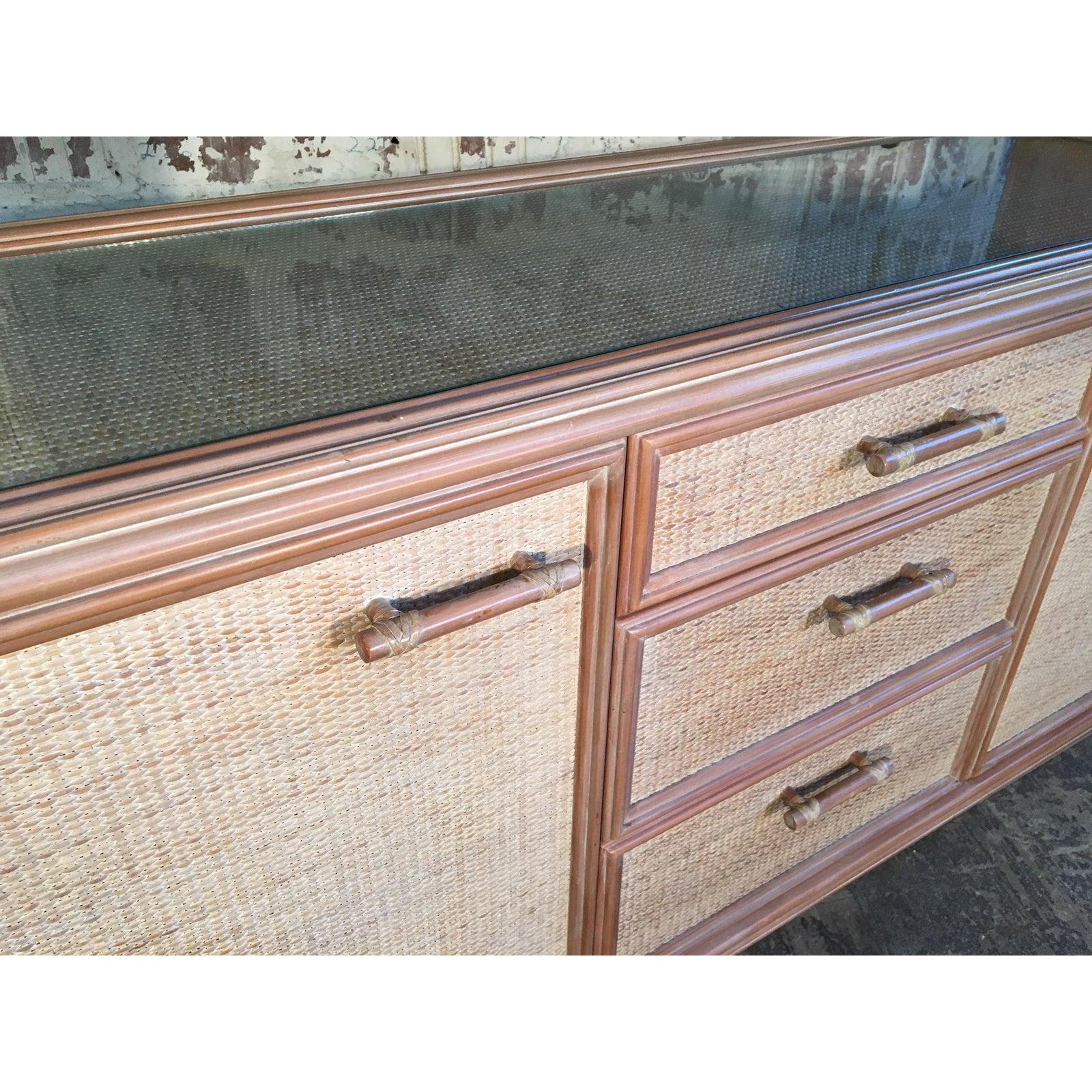 Rattan and Faux Bamboo China Buffet Cabinet with Hutch In Good Condition In Jacksonville, FL