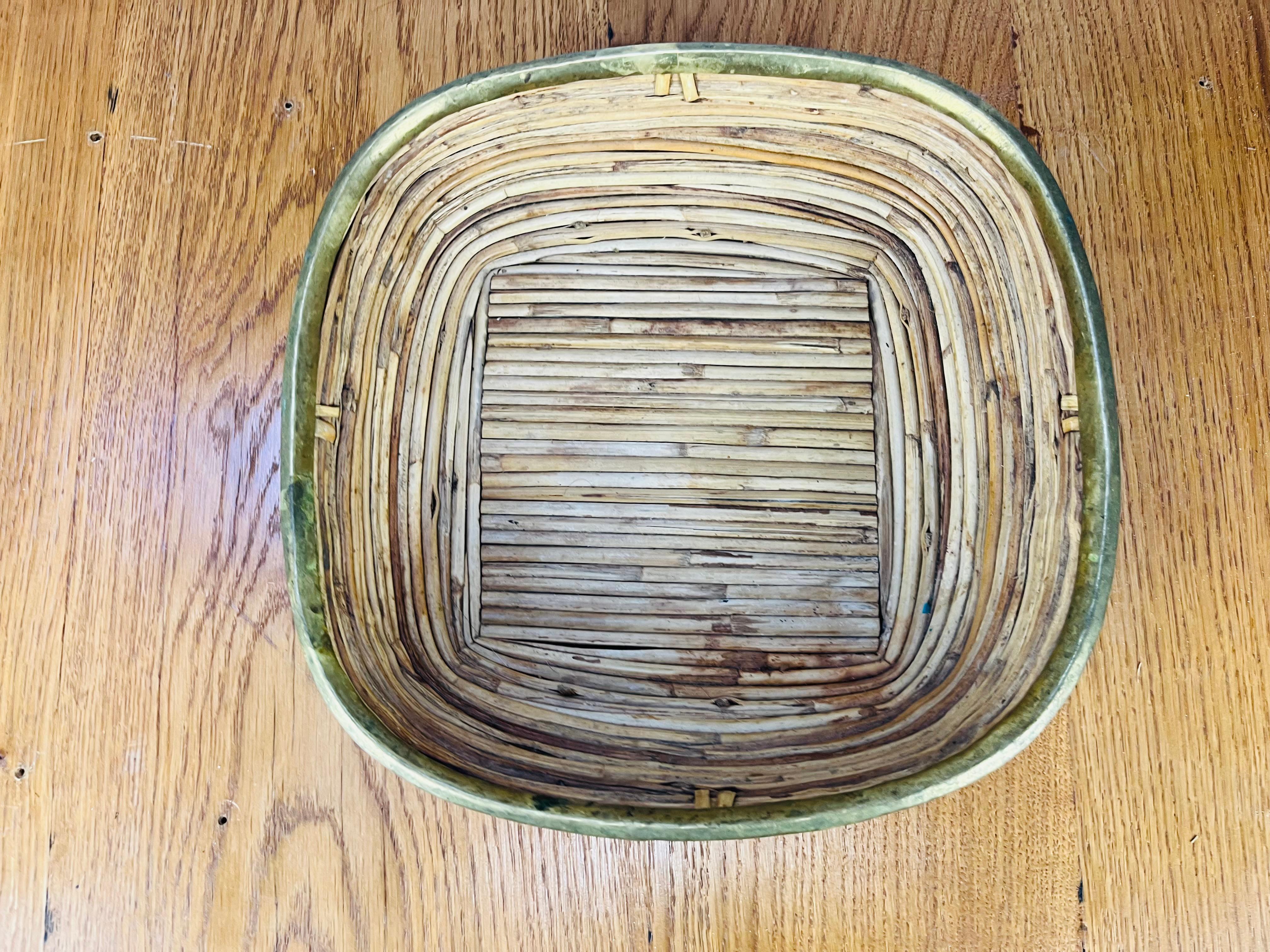 Rattan and golden brass basket, Italy, 1960's in vendita 2