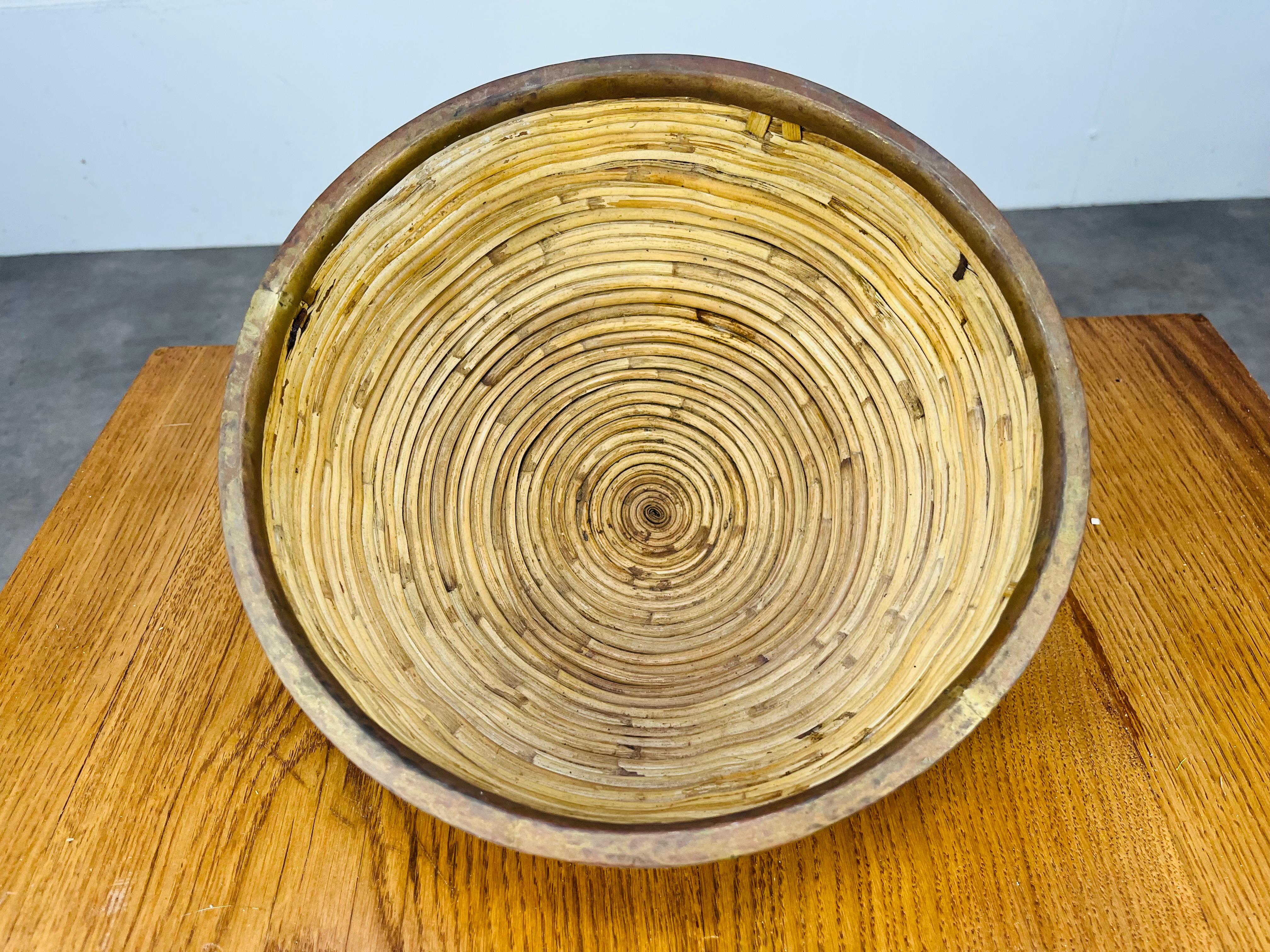Rattan and golden brass basket, Italy, 1960's in vendita 2