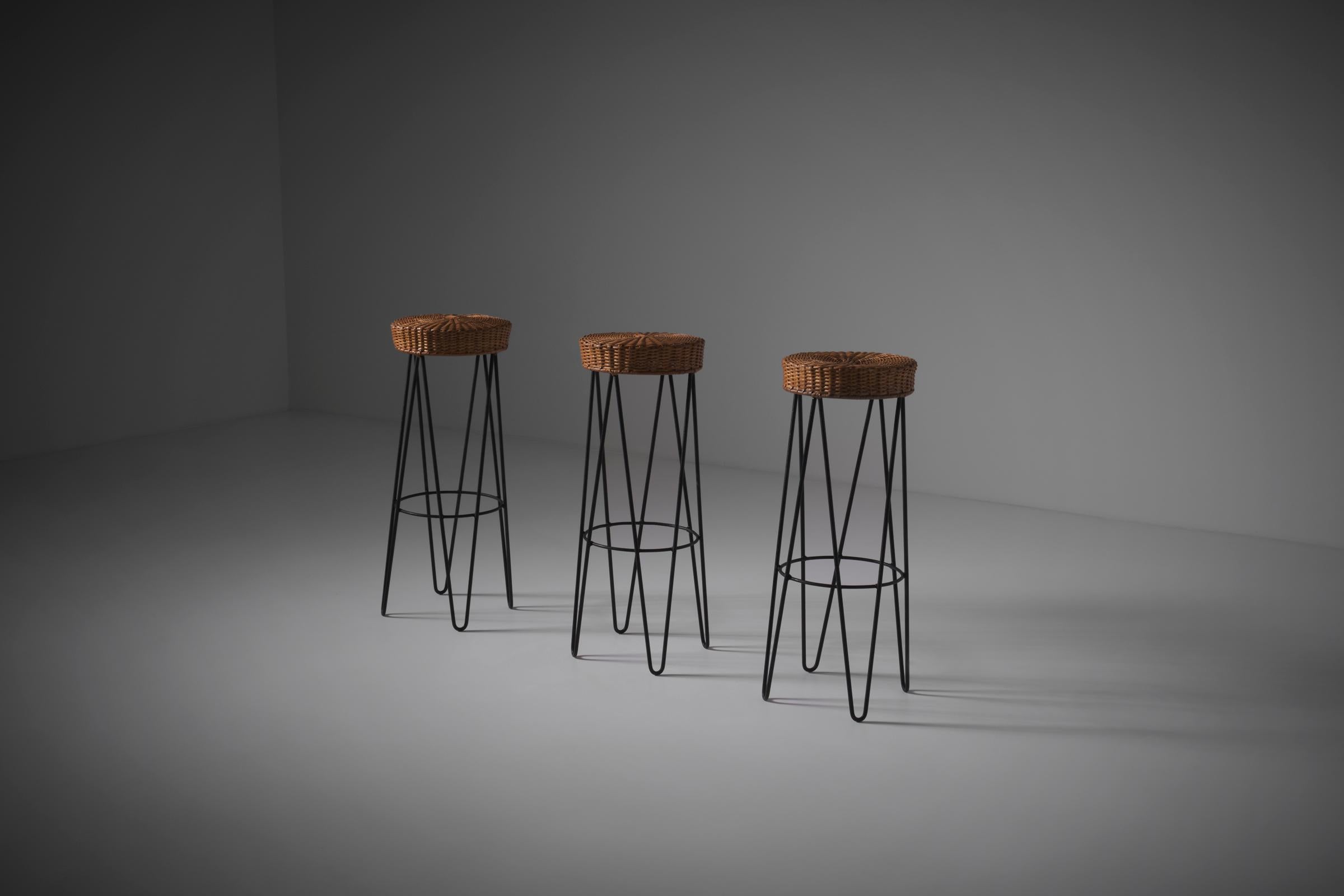 Rattan and Metal Bar Stools, France 1950s In Good Condition In Rotterdam, NL