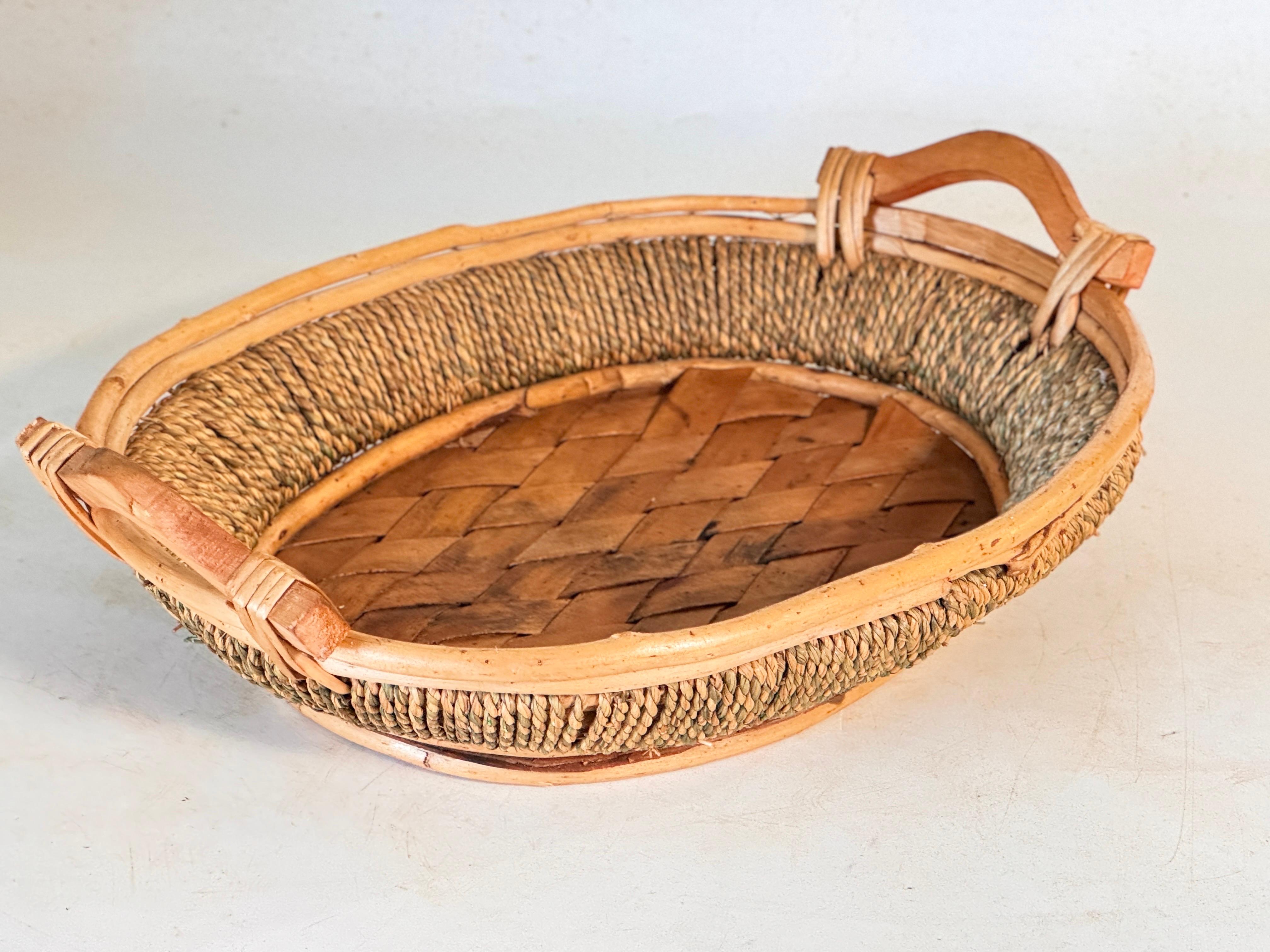 Rattan and Rope Italian Basket Bowl Centerpiece, 1970s Crespi Style For Sale 6