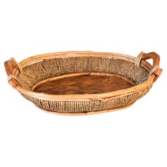 Centrotavola con cesto italiano in rattan e corda, anni '70