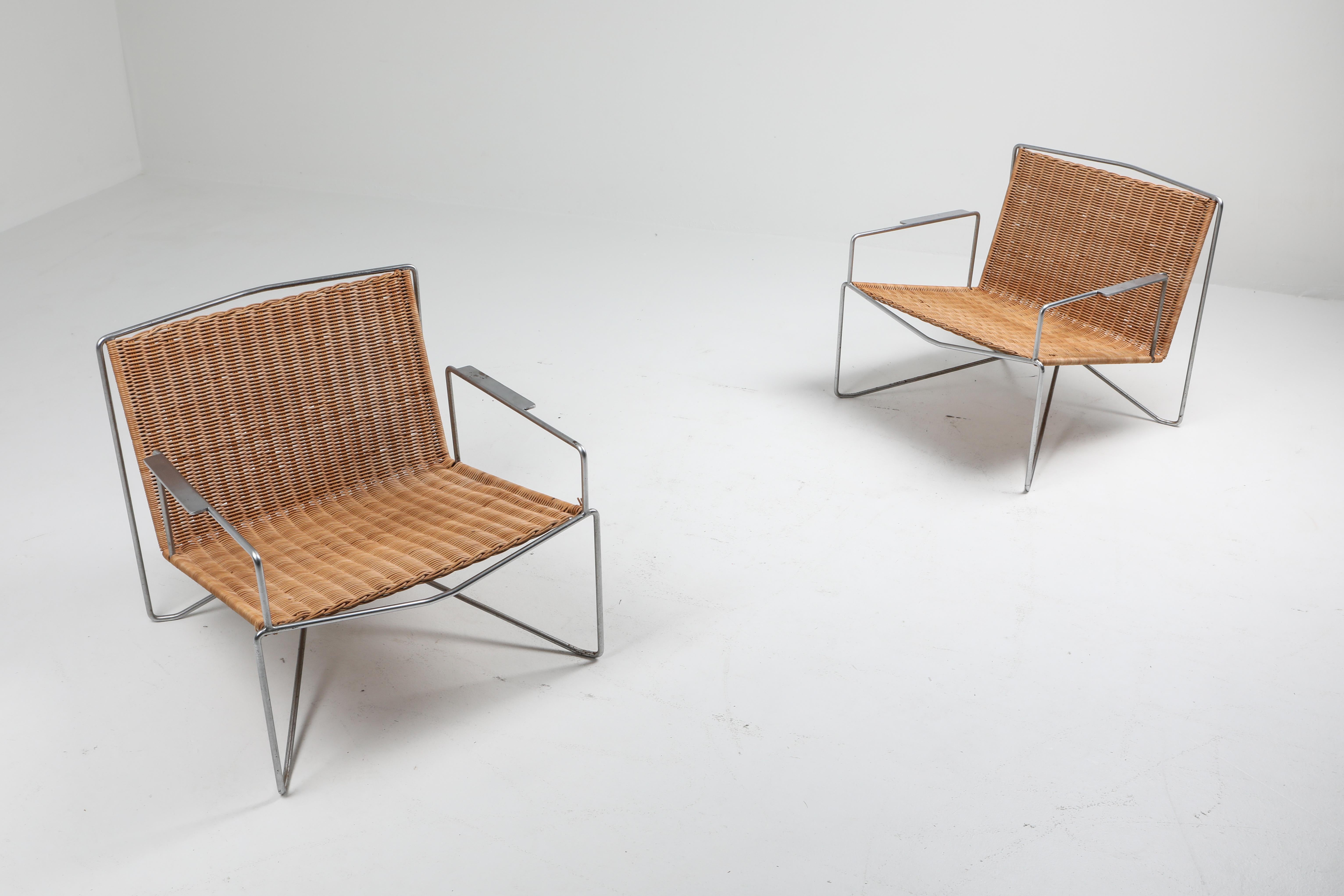 Modern easy chairs in steel and wicker by Gelderland, 1964

Designed by Design Team Gelderland, The Netherlands
Very futuristic design for 1964 in contemporary trending materials.

  