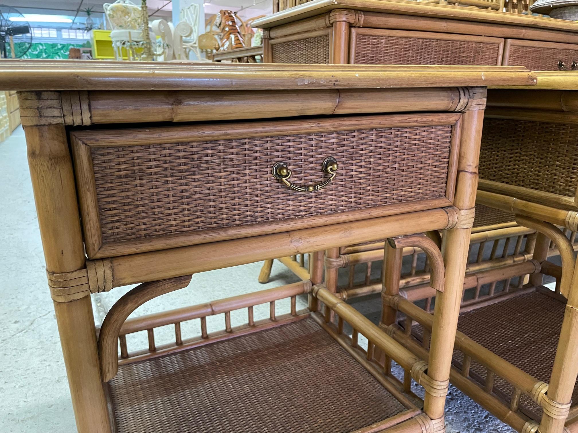Rattan and Wicker 7-Drawer Nightstands, a Pair In Good Condition In Jacksonville, FL
