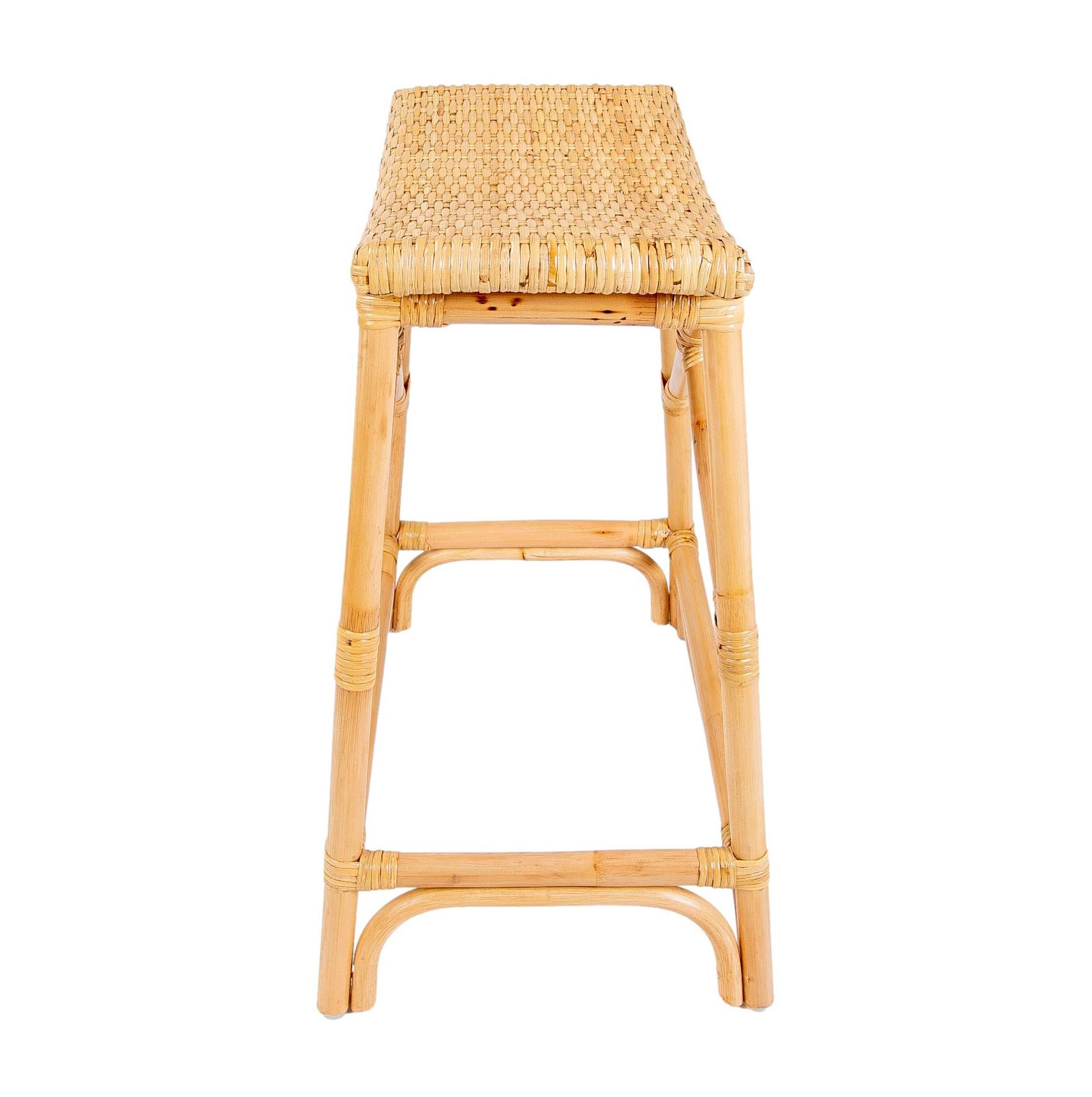  Rattan and Wicker Bar Stool with Interlaced Seat In Good Condition In Marbella, ES