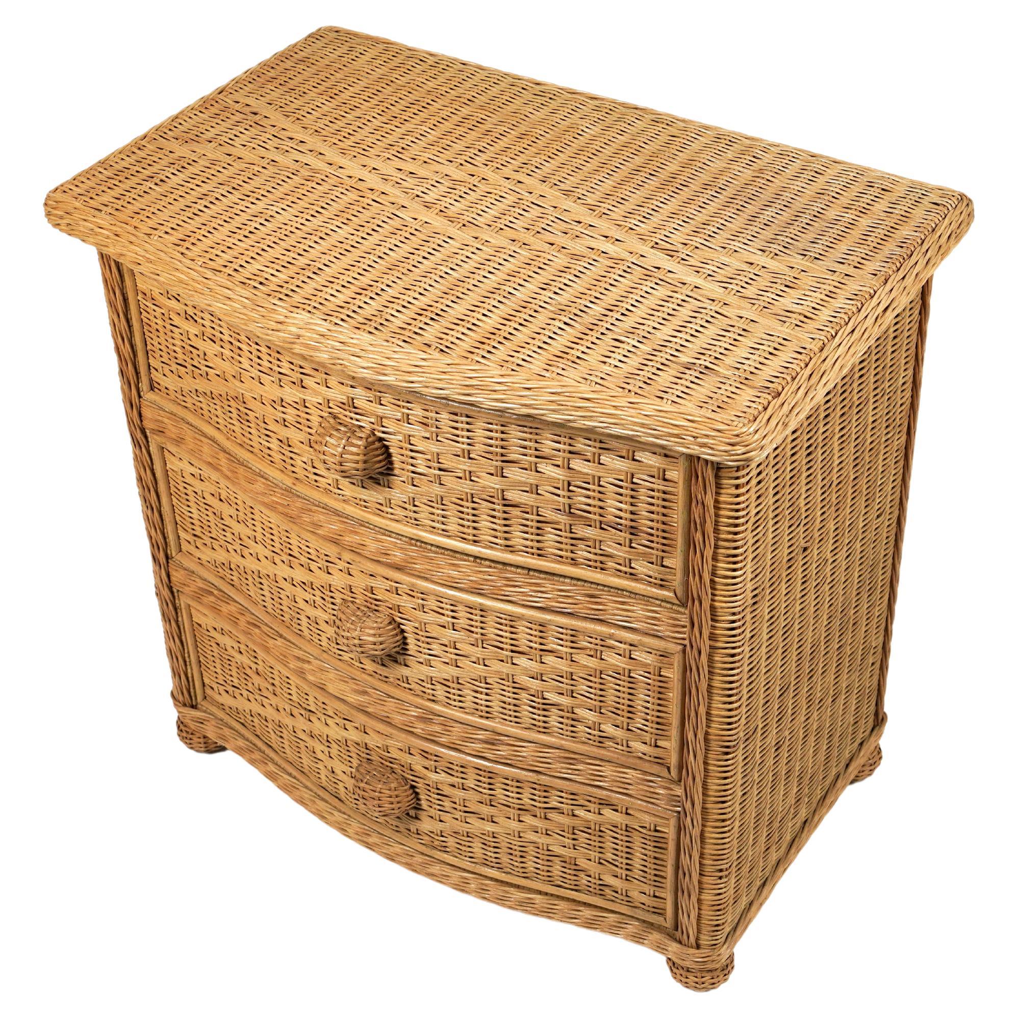 Rattan and Wicker Chest of Drawers Attributed to Vivai del Sud, Italy, 1970s In Good Condition For Sale In Rome, IT