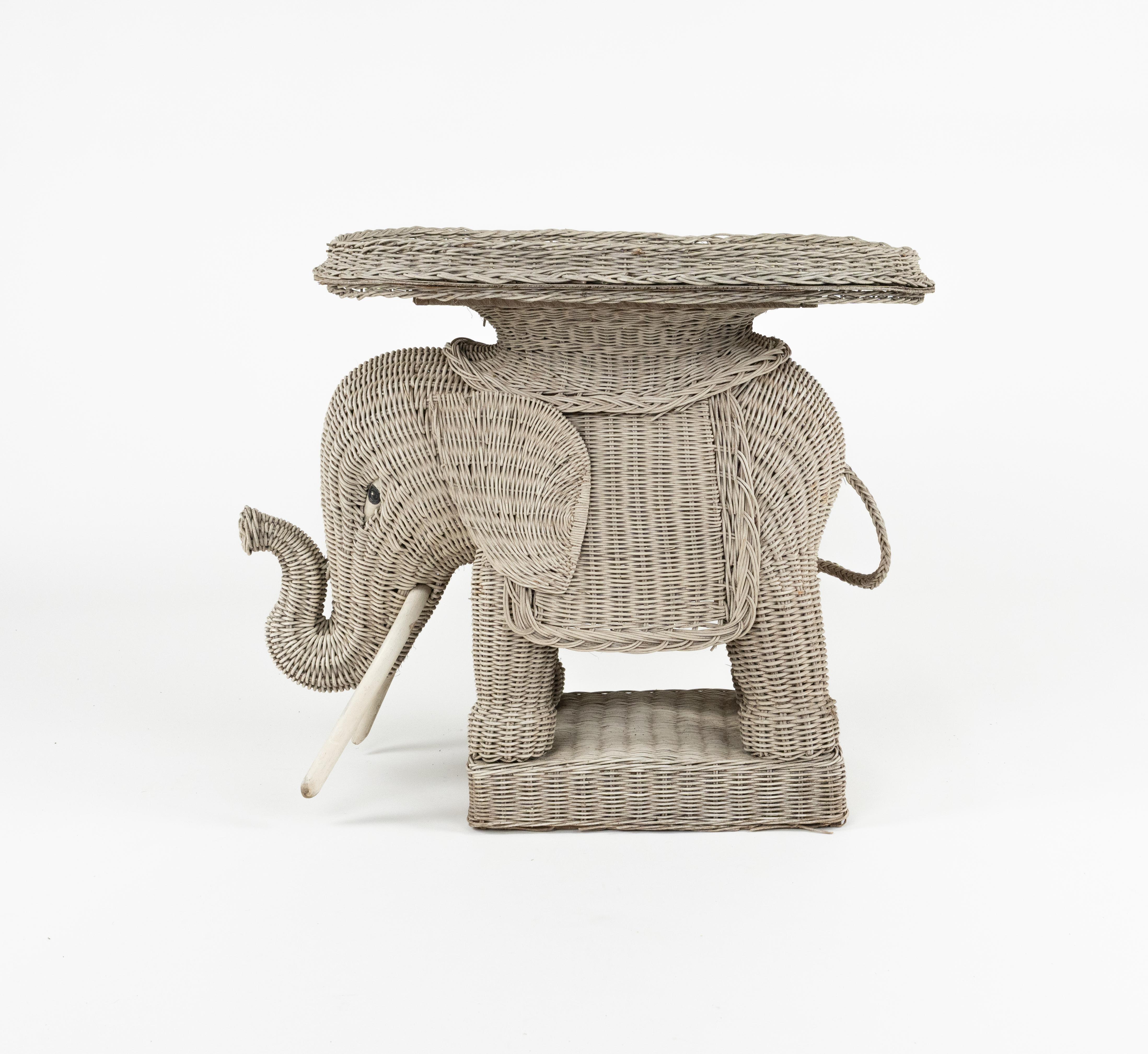 Beistelltisch aus Rattan und Korbweide mit Elefanten im Vivai Del Sud-Stil, Italien, 1960er Jahre im Angebot 6