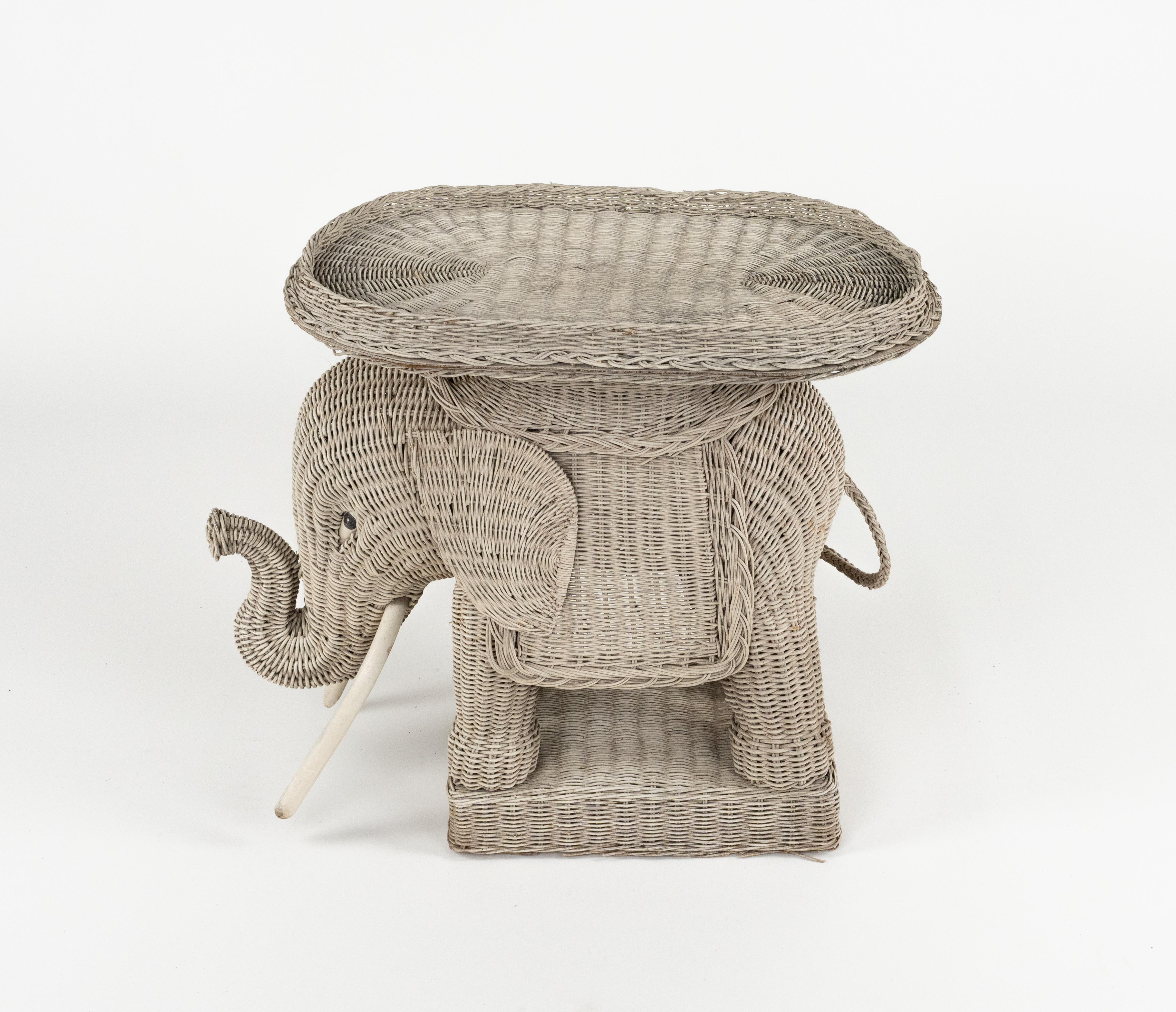 Beistelltisch aus Rattan und Korbweide mit Elefanten im Vivai Del Sud-Stil, Italien, 1960er Jahre im Angebot 7