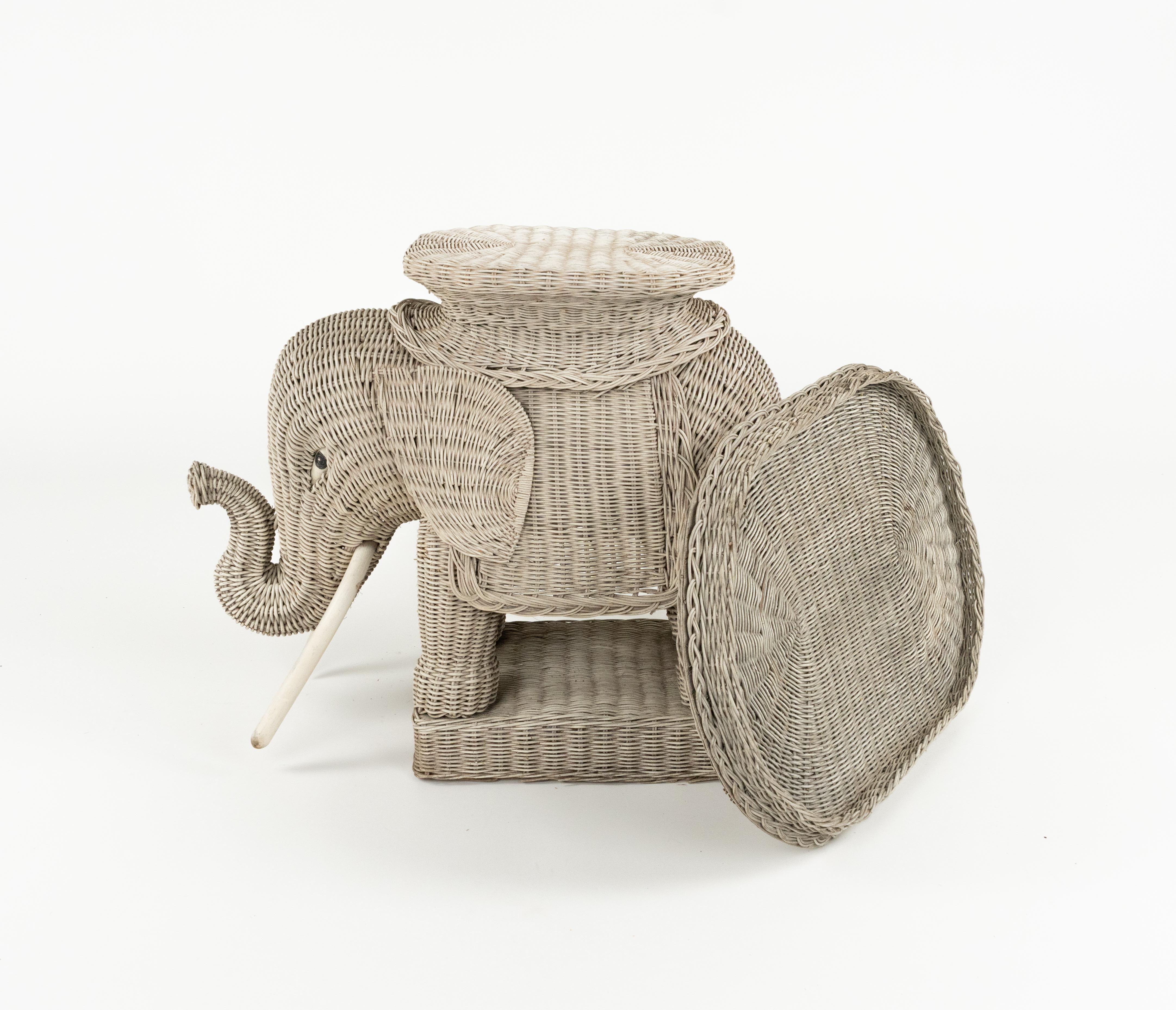 Beistelltisch aus Rattan und Korbweide mit Elefanten im Vivai Del Sud-Stil, Italien, 1960er Jahre im Angebot 8