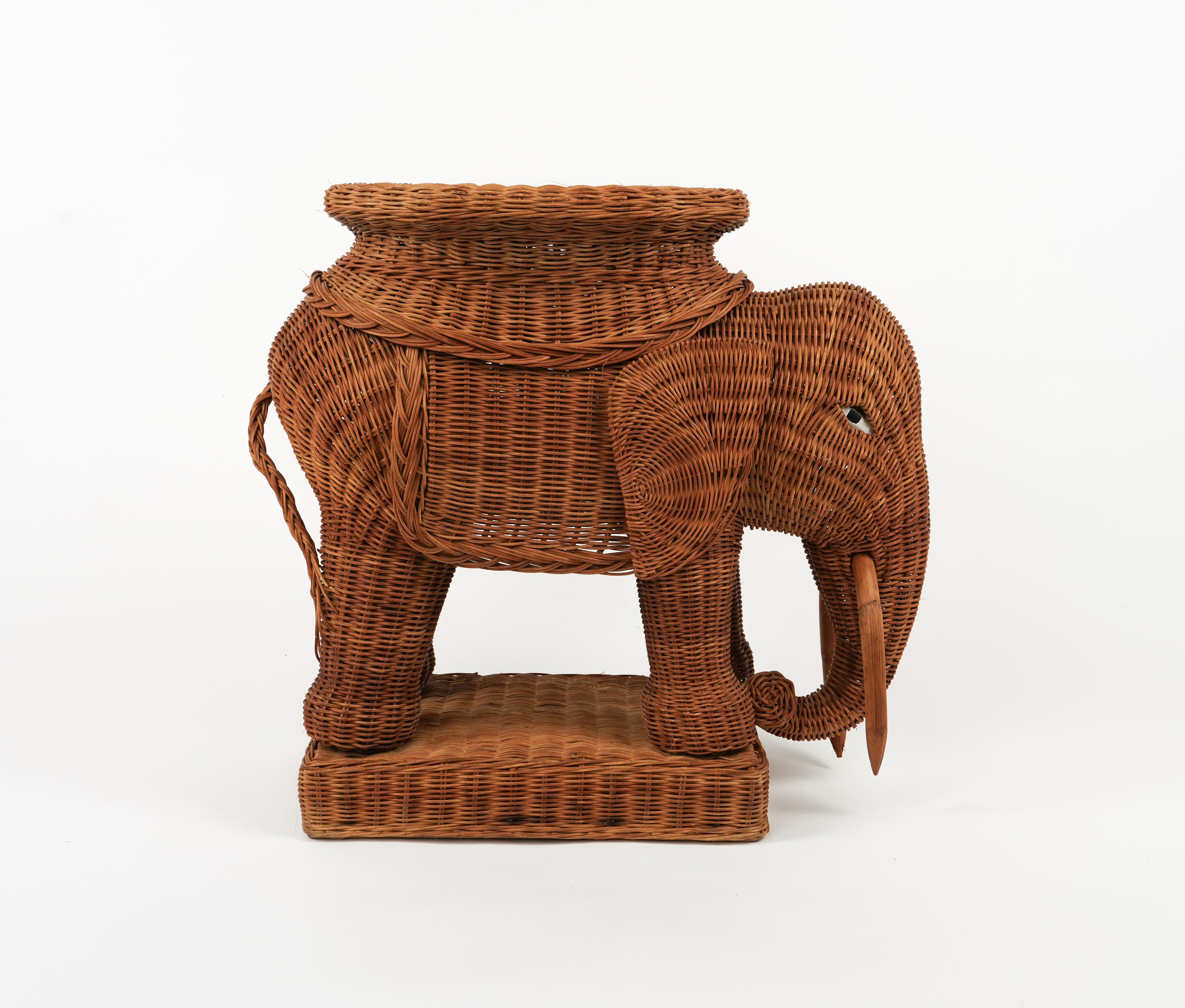 Rattan and Wicker Elephant Side Coffee Table Vivai Del Sud Style, Italy, 1960s For Sale 8