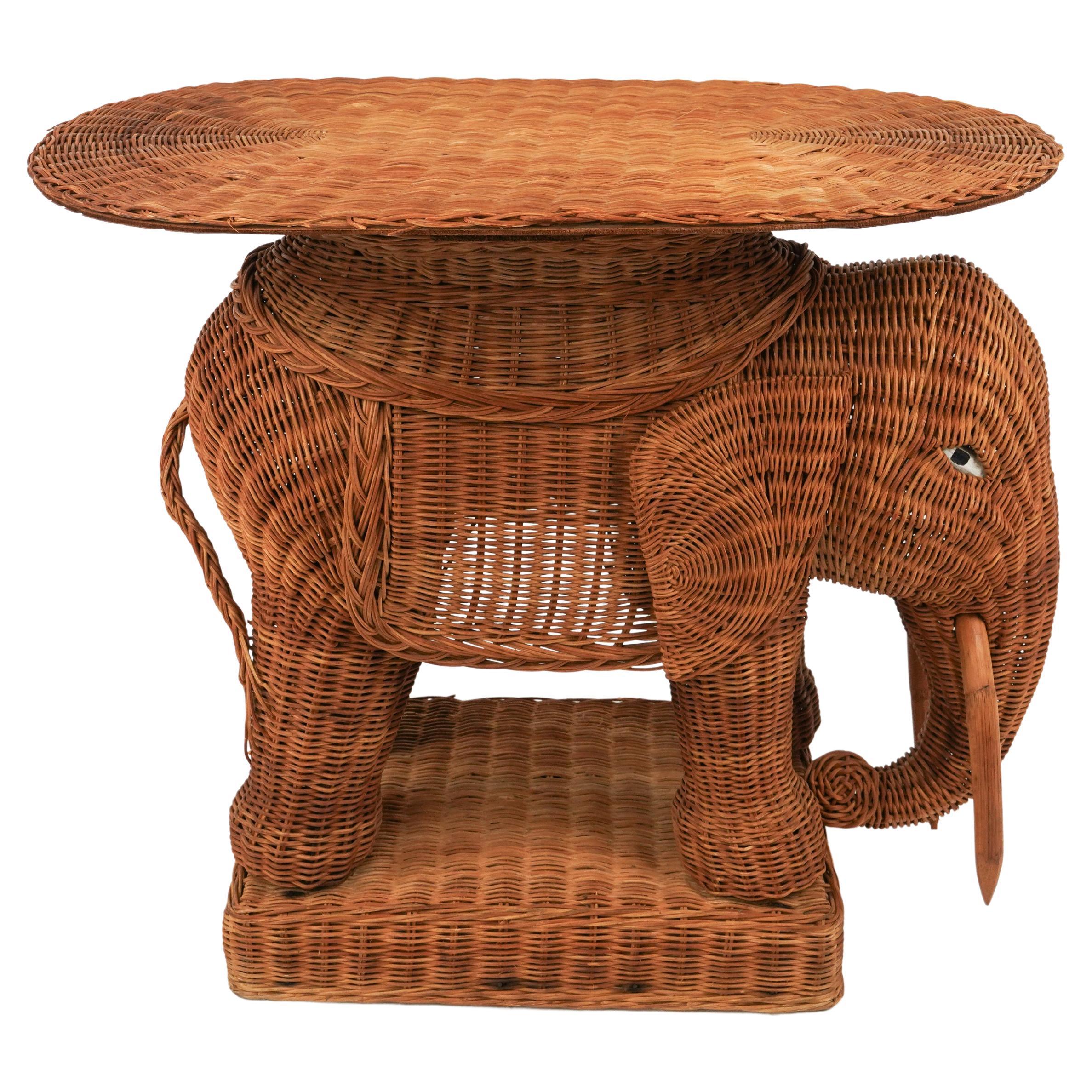 Rattan and Wicker Elephant Side Coffee Table Vivai Del Sud Style, Italy, 1960s For Sale