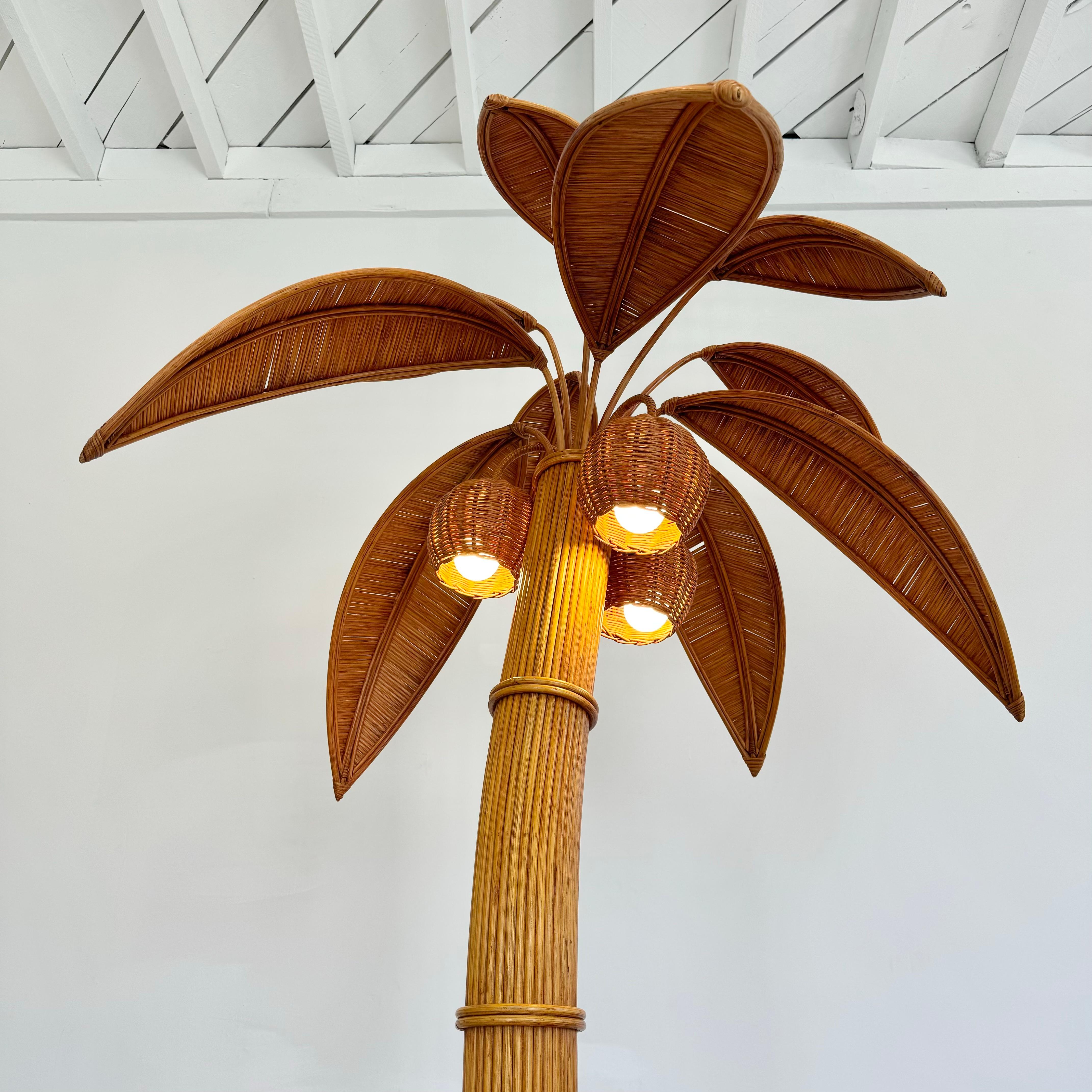 Rattan and Wicker Palm Tree Floor Lamp, 1970s United States For Sale 1