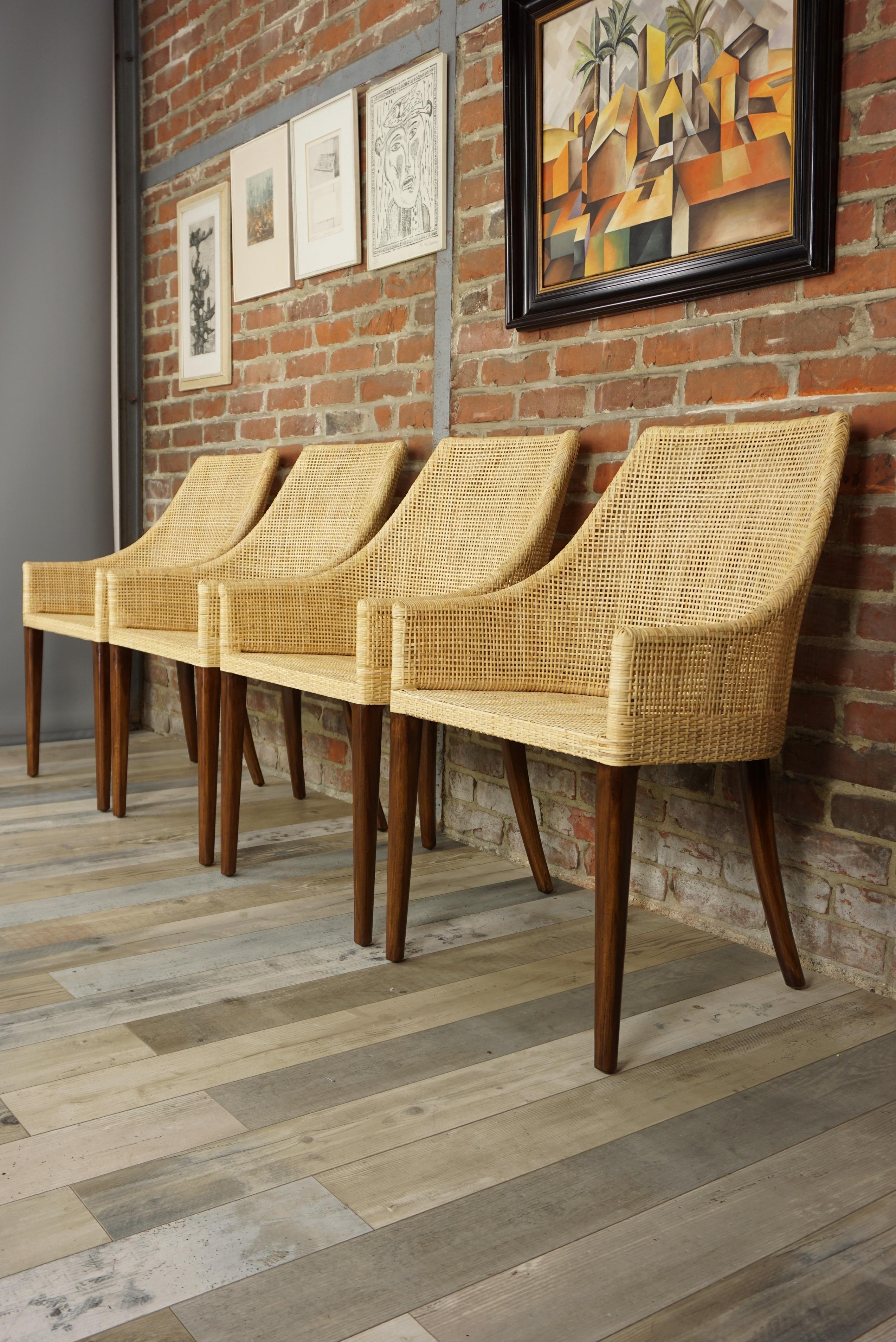 Set di 4 poltrone da pranzo in rattan e legno French Design In condizioni Nuovo in vendita a Tourcoing, FR