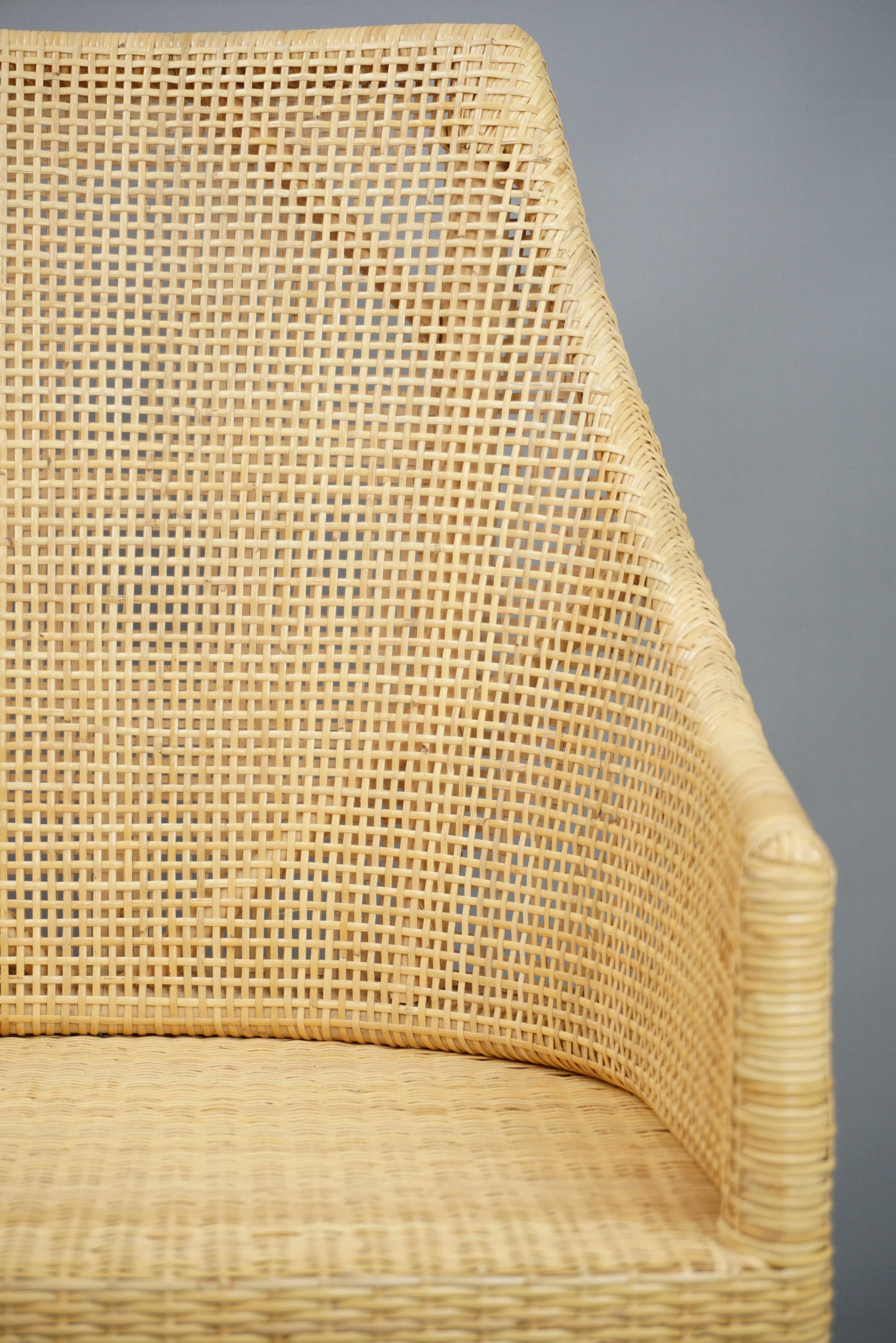 Set aus sechs Esszimmerstühlen aus Rattan und Holz, französisches Design im Angebot 10