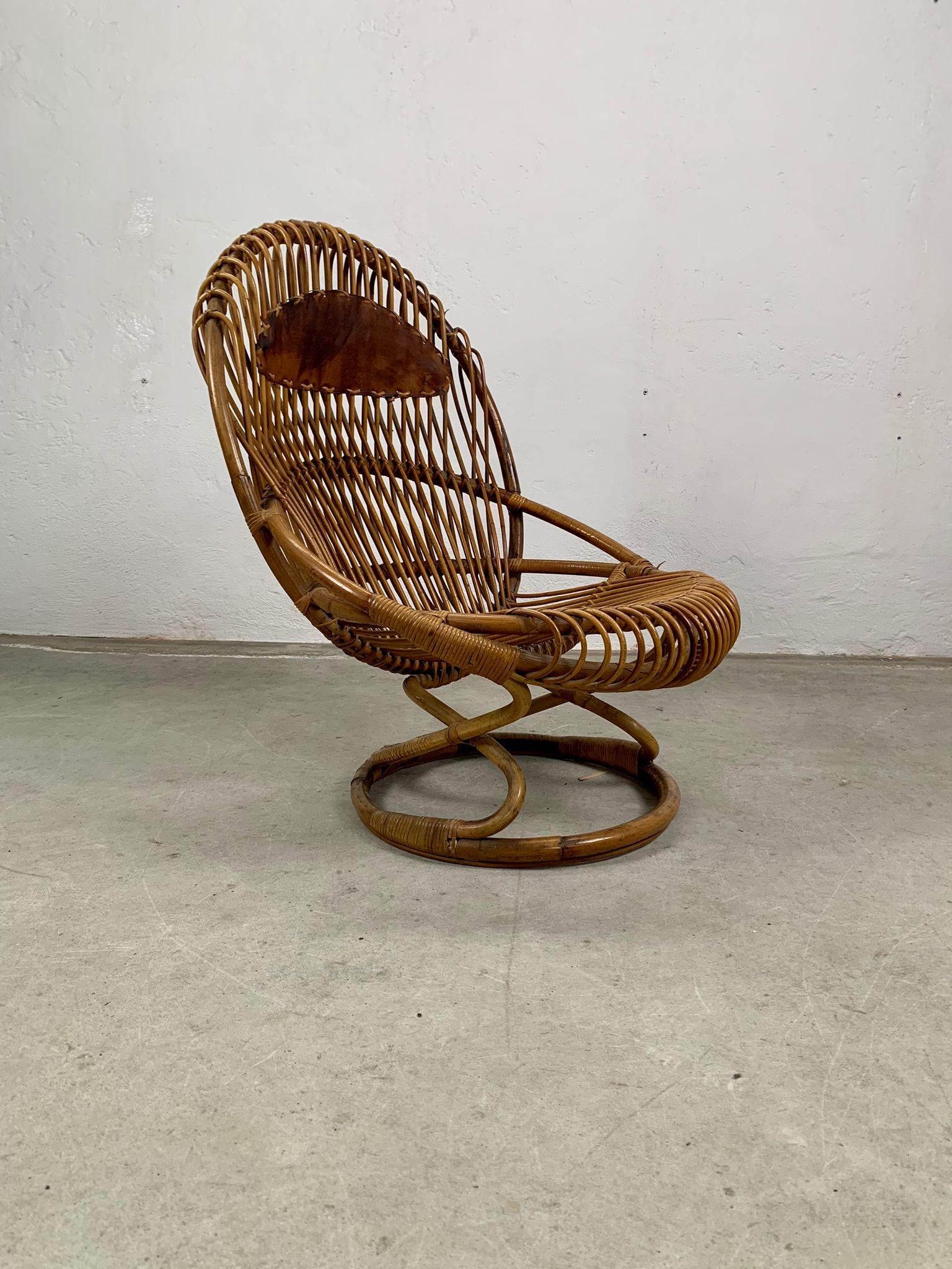 Rattan armchair mod. Tre cerchi by Tito Agnoli for Bonacina, Italy, 1960s In condizioni buone in vendita a Milano, IT