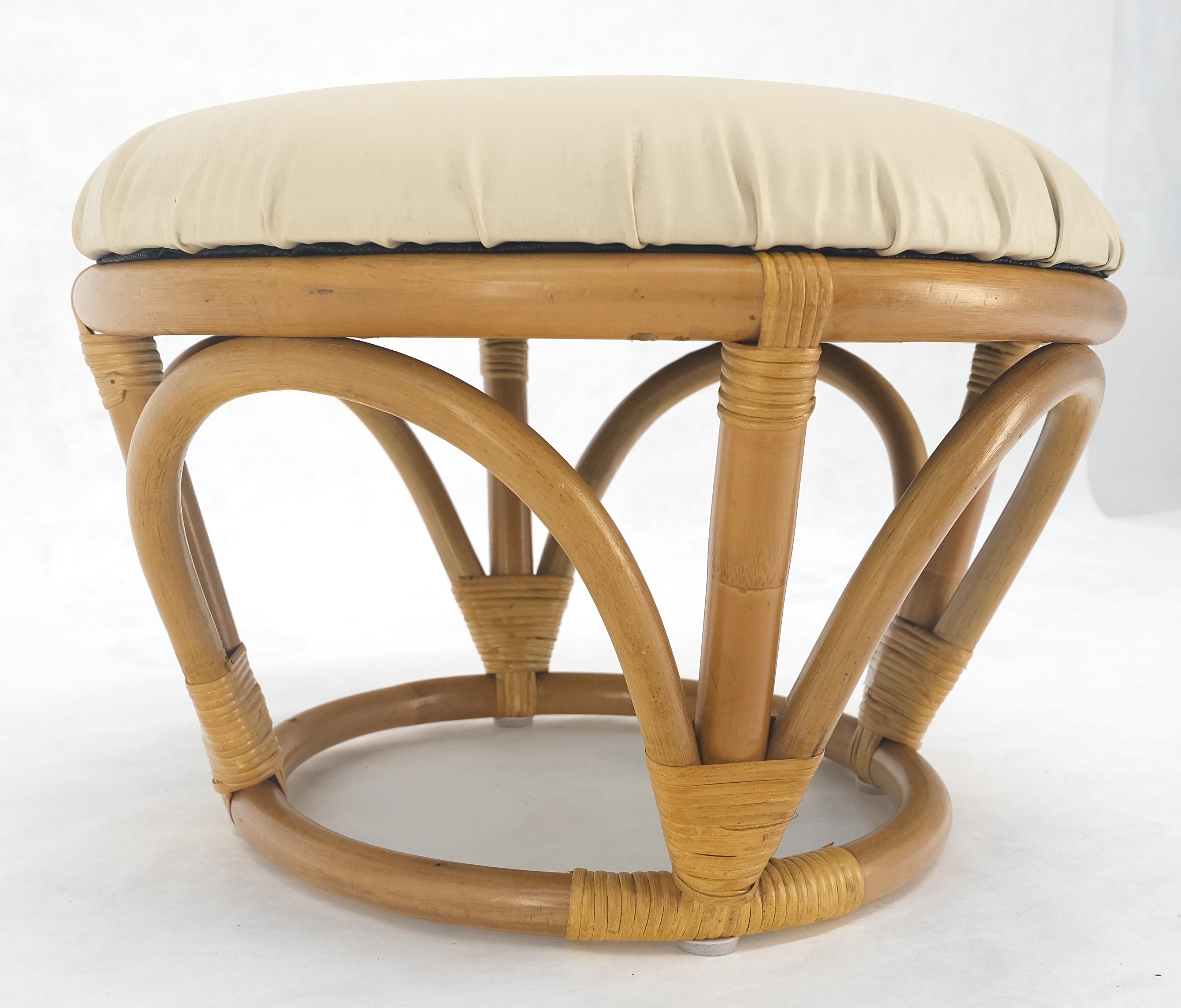 Americano Panchina Pouf Ottomana in rattan con base in bambù MINT in vendita